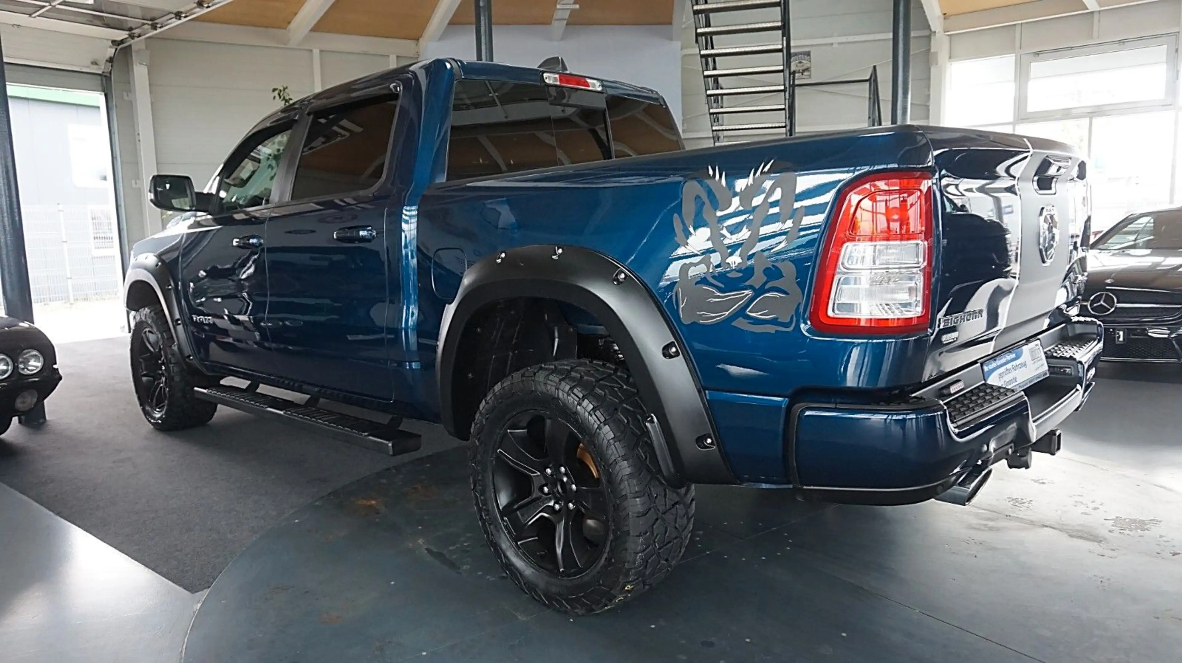 Dodge RAM 1500 HEMI 5.7l Crew-Cab*4x4*Navi*Alu20*AHK — photo 6