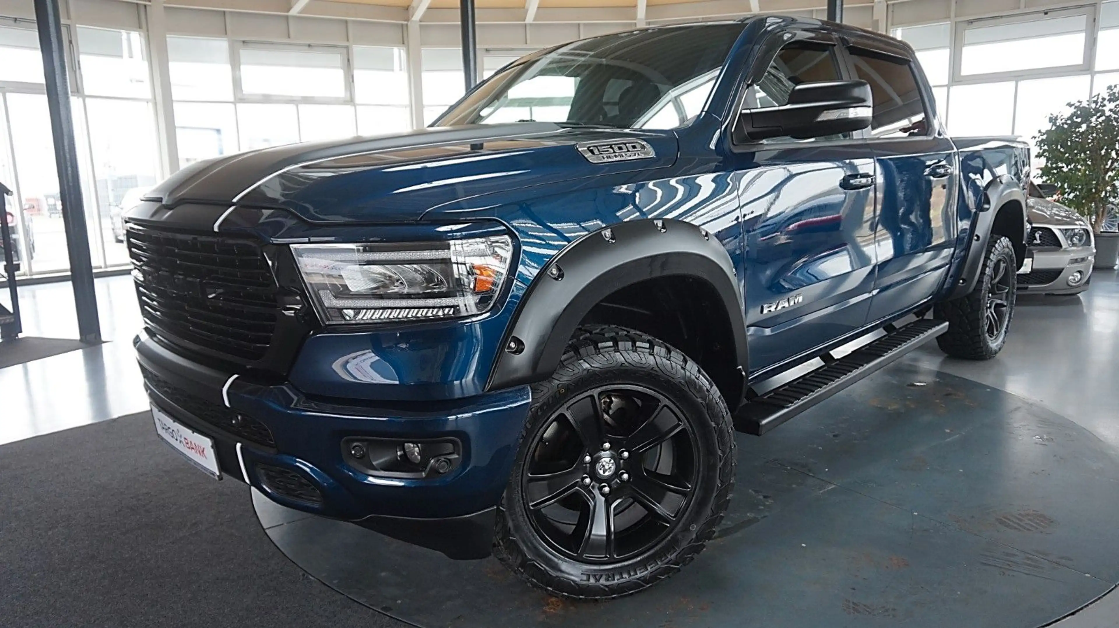 Dodge RAM 1500 HEMI 5.7l Crew-Cab*4x4*Navi*Alu20*AHK