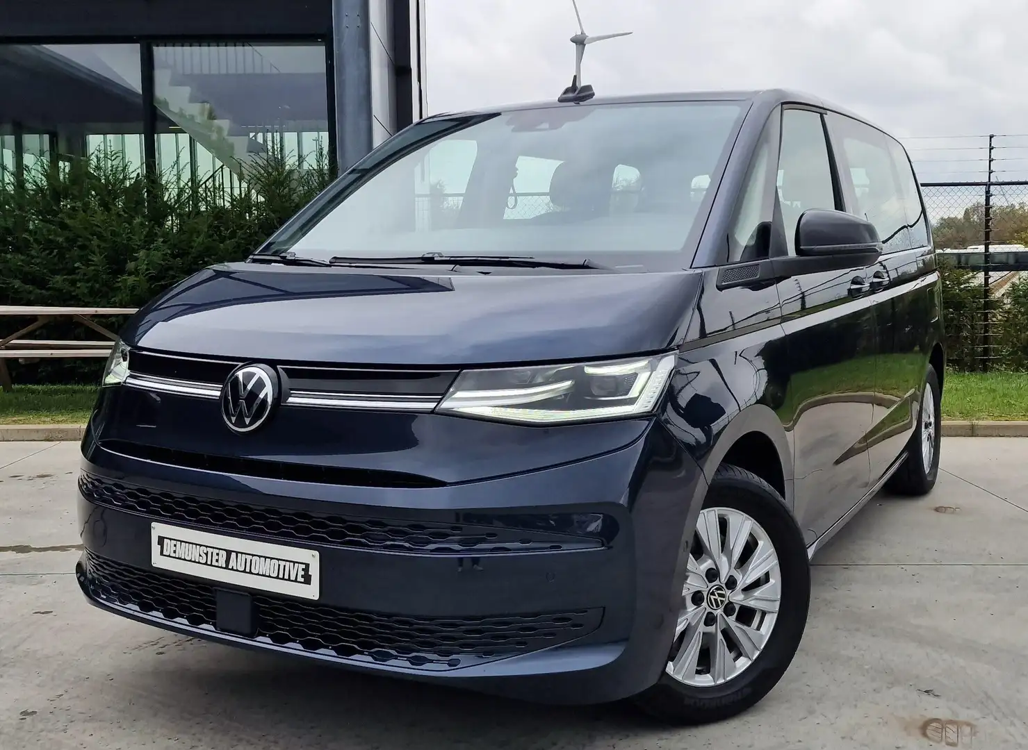 Volkswagen T7 Multivan Multivan EHYBRID/Trekhaak/Carplay/Camera/HTD SEATS Blu/Azzurro - 1