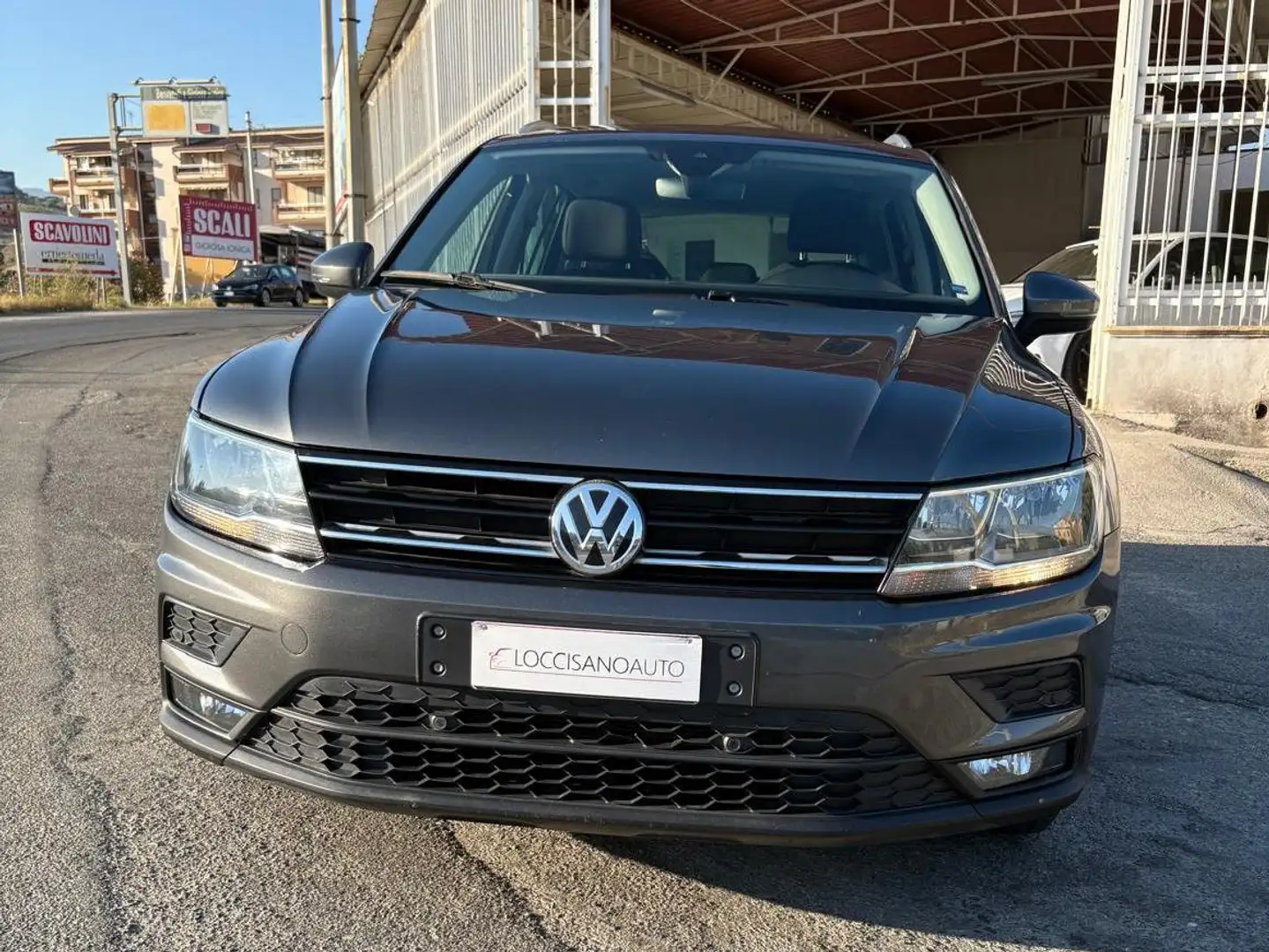 Volkswagen Tiguan Tiguan II 2016 1.6 tdi Business 115cv Argento - 1