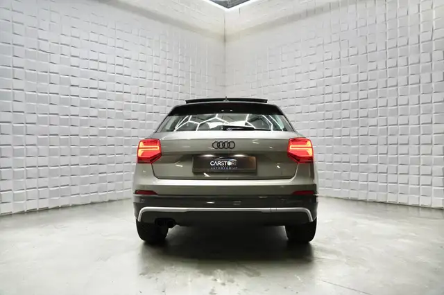Audi Q2 view 7