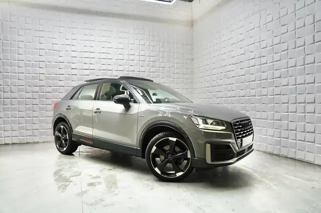 Audi Q2 view 3