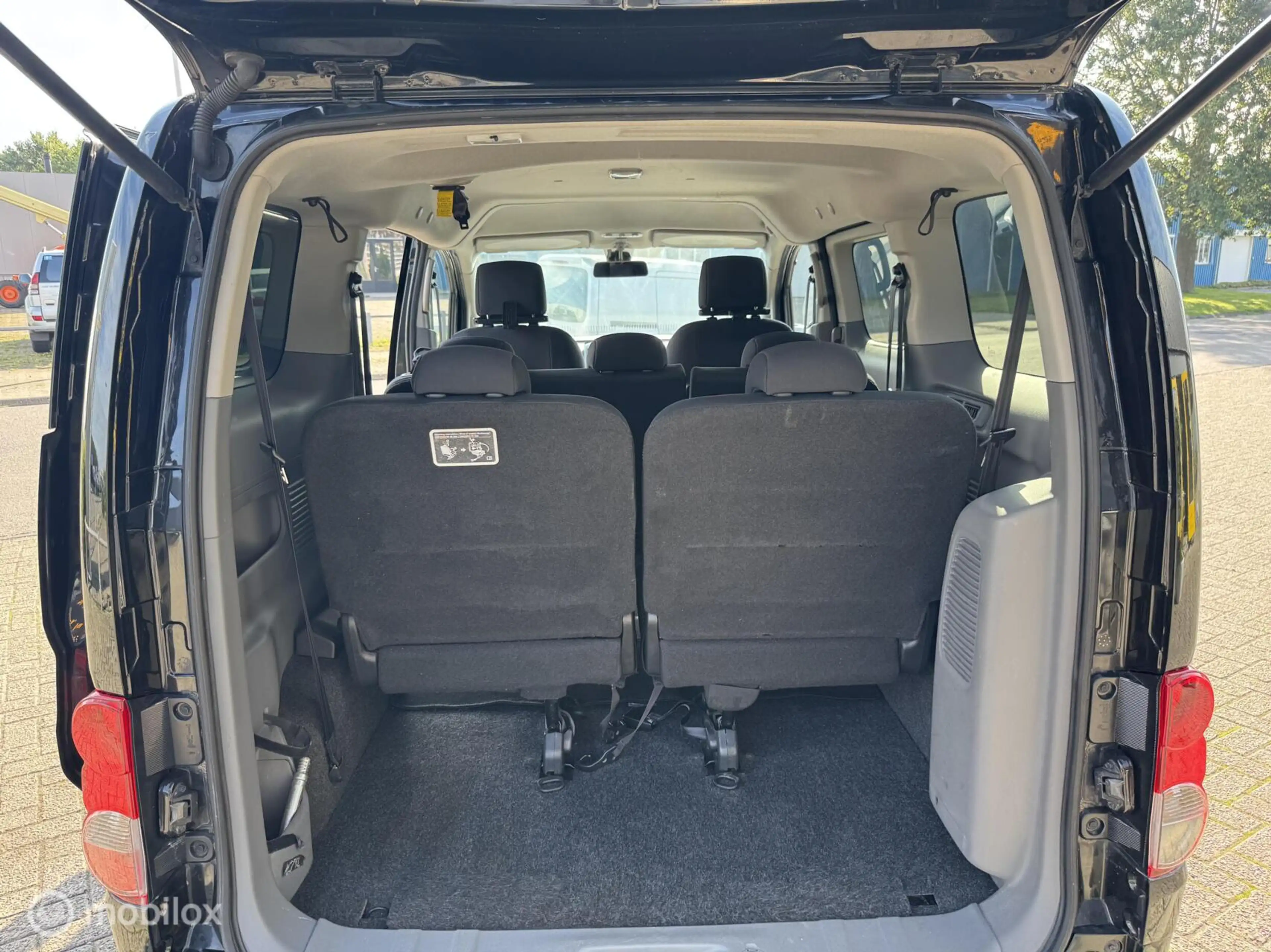 Nissan Evalia nissan-evalia-nv-200-airco-ketless-go-camera-7-per — photo 11