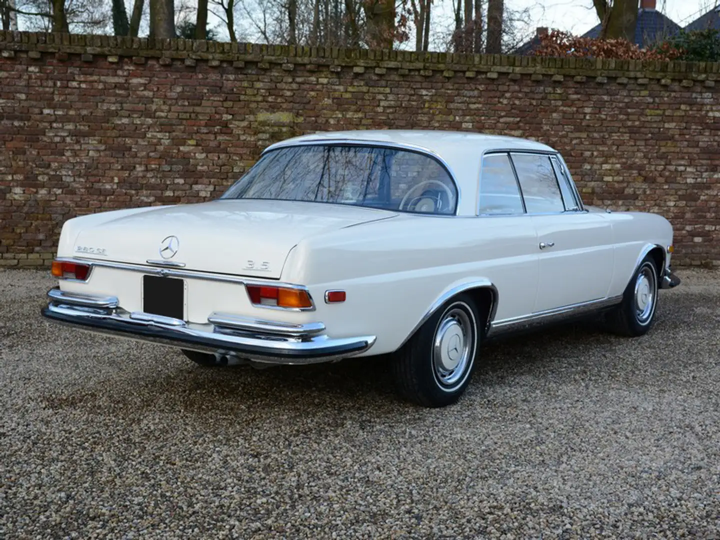 Mercedes-Benz 280 SE 3.5 Coupe (W111-026) PRICE REDUCTION! The top v Wit - 2