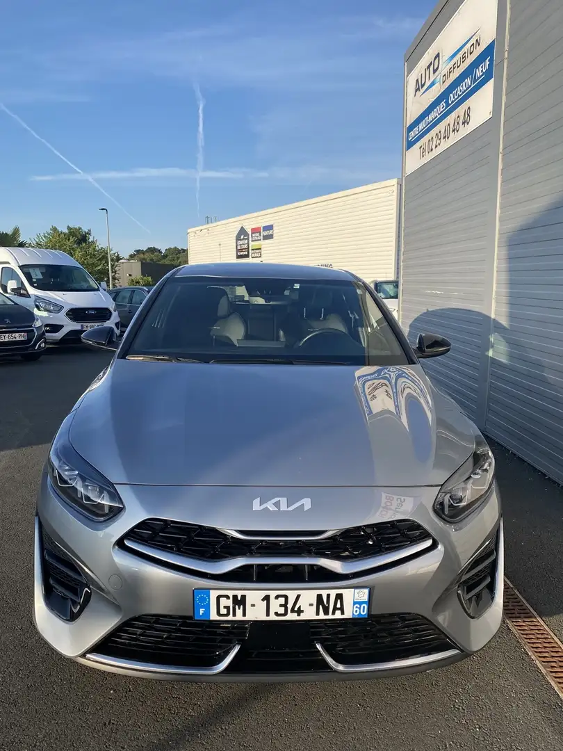 Kia Ceed / cee'd 1.6 CRDI 136CV MHEV GT LINE PREMIUM DCT7 Gris - 2
