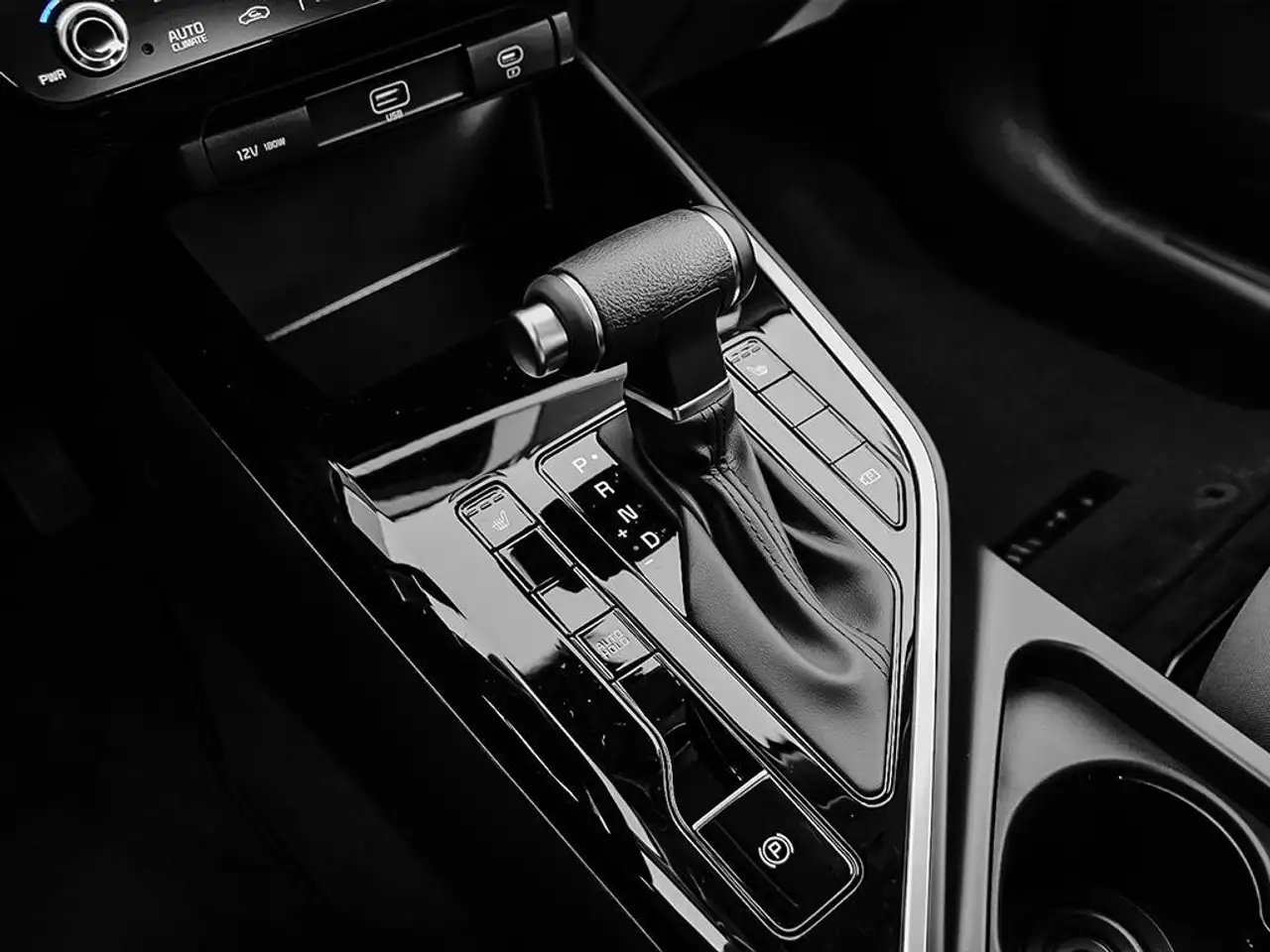 Kia Niro снимка Kia Niro