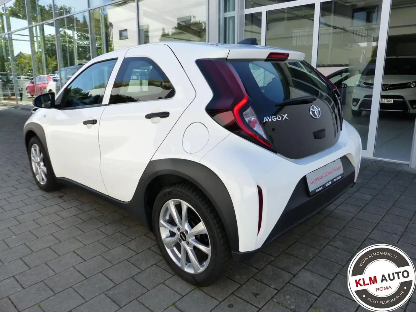 Toyota Aygo X 1.0 VVT-i 72 CV 5 porte Active Weiß - 2