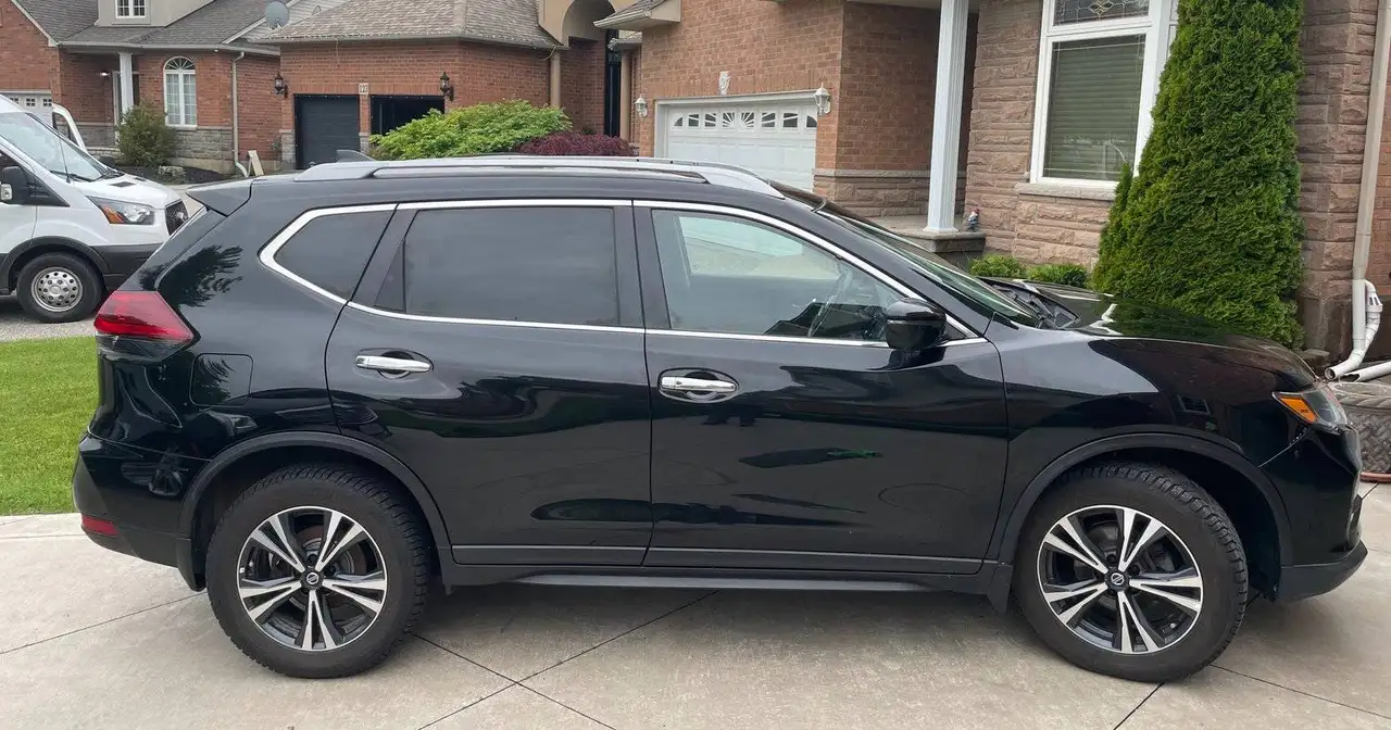Nissan Rogue снимка Nissan Rogue