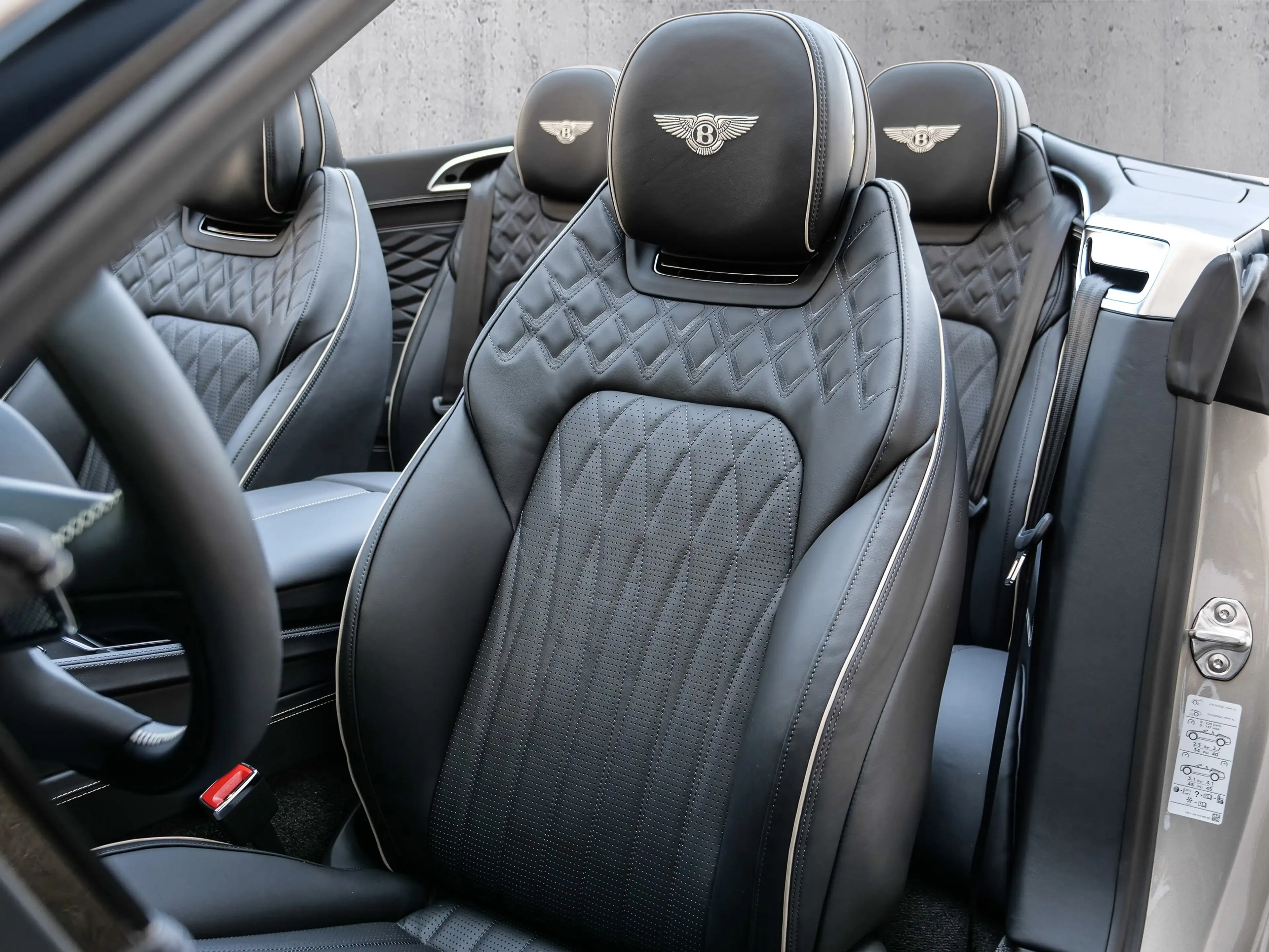 Bentley Continental GTC Azure Blackline, Bang & Olufsen, — photo 13