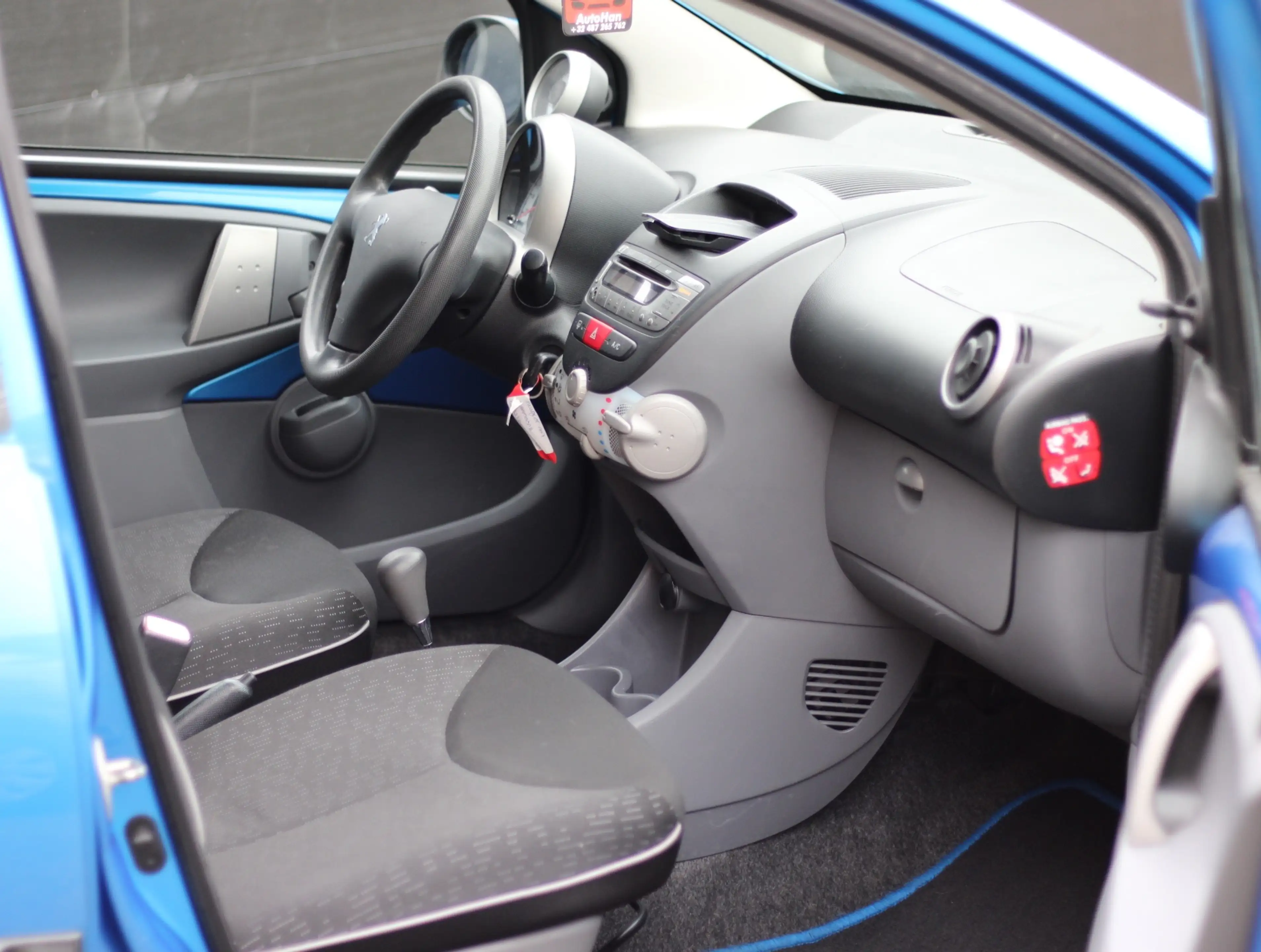 Peugeot 107 1.0i 12v AUTOMAAT Airco 1st eigenaar Onderhouden — photo 11