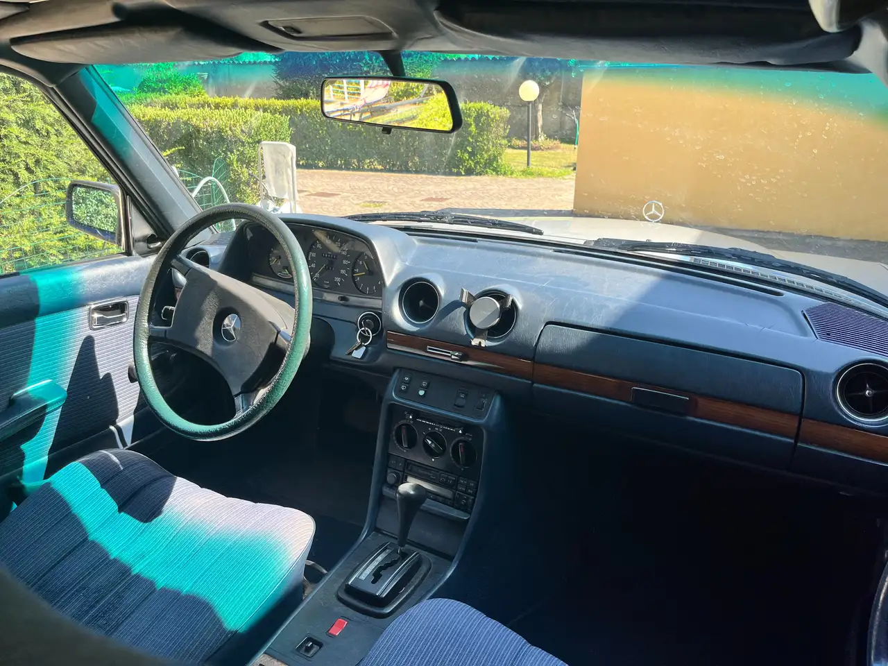 Mercedes-Benz 200 w123 T, foto 3