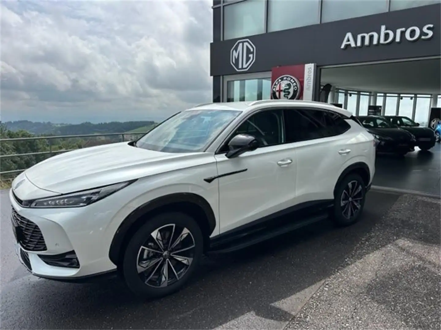 MG HS PHEV+ Luxury 21,4kWh Aut. Blanc - 1