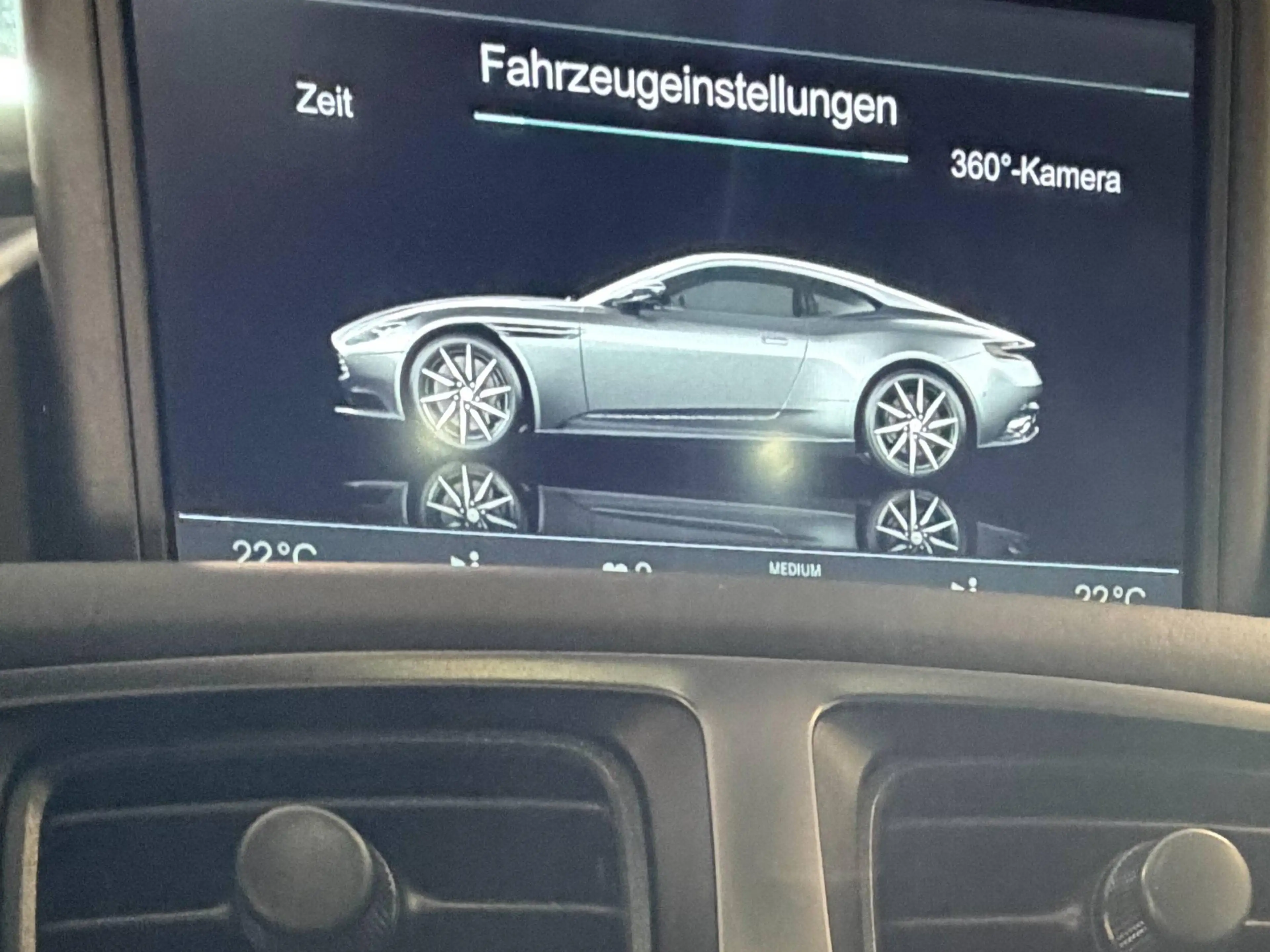 Aston Martin DB11 DB11 V12 Coupe — photo 11