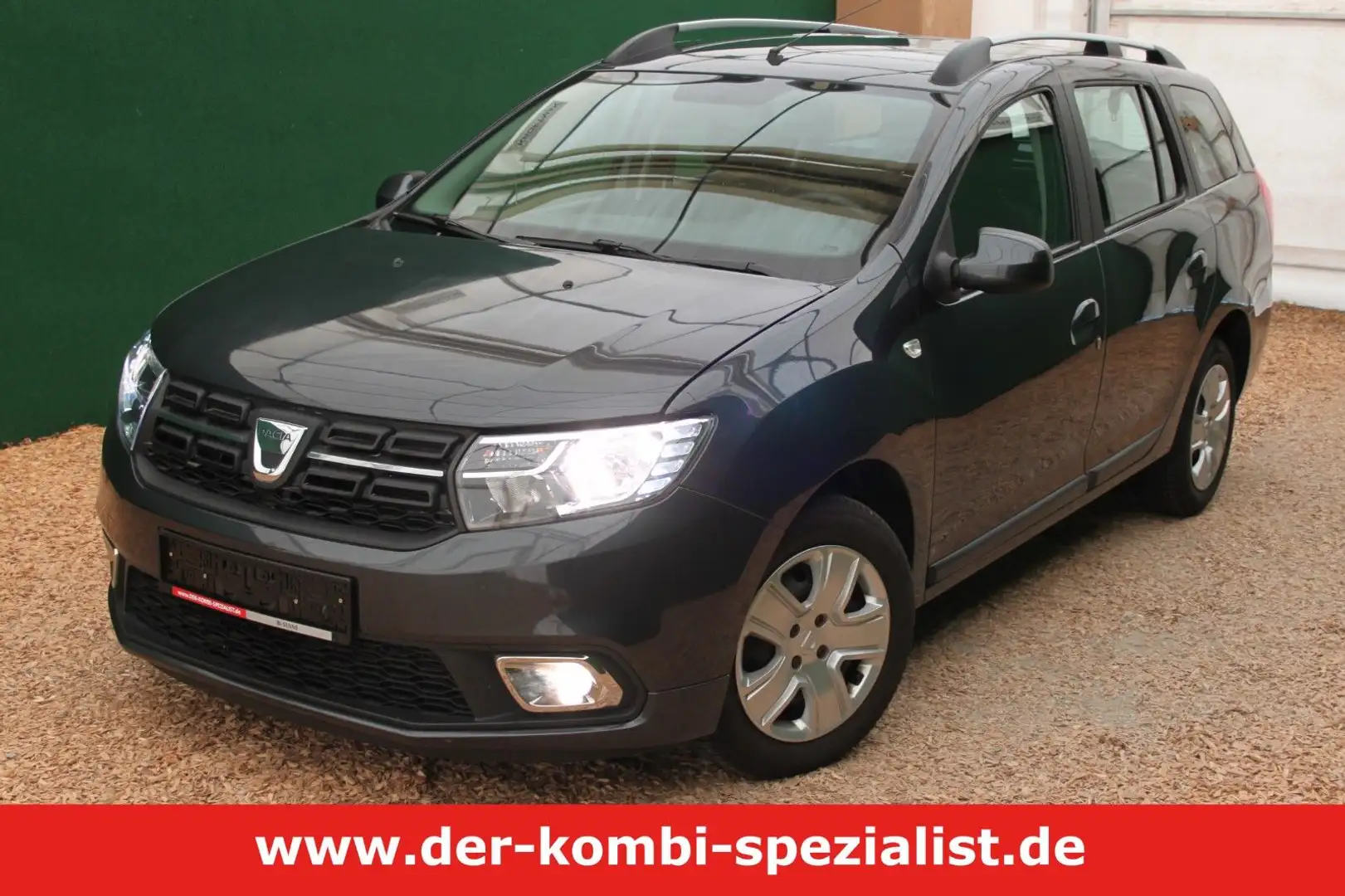 Dacia Logan Kombi/ PDC/ Klima/ Tempo/ nur 49 tkm Grau - 1