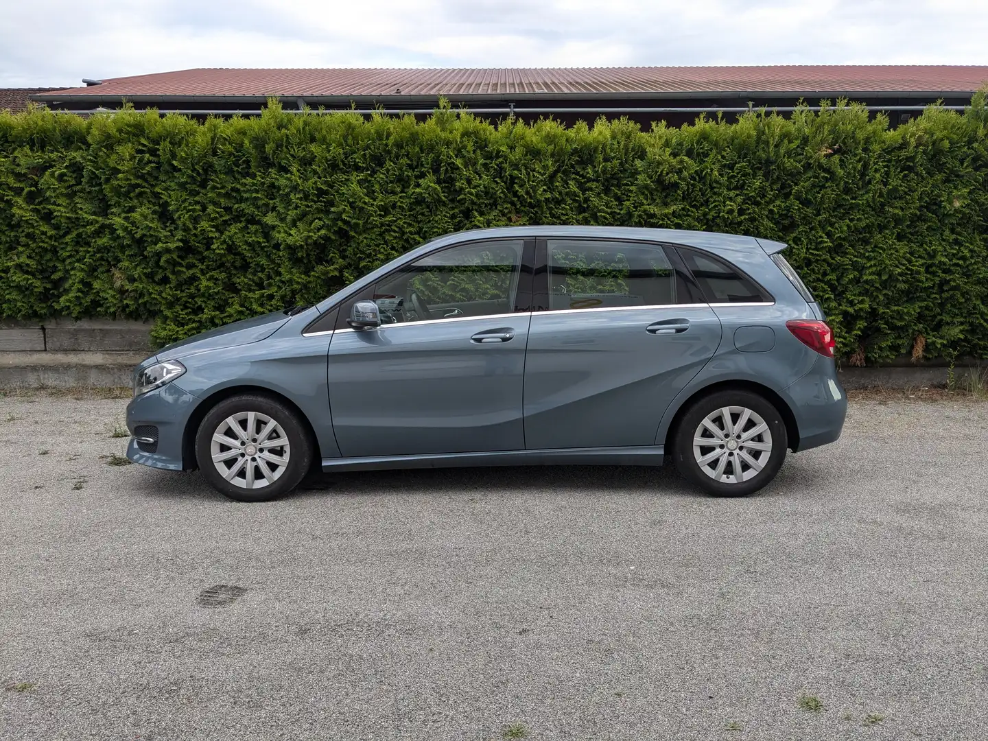 Mercedes-Benz B 200 7G-DCT *1.Hand*Tot-Winkel*Scheckheft* Blauw - 2