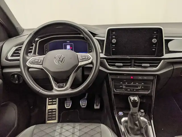Volkswagen T-Roc view 7