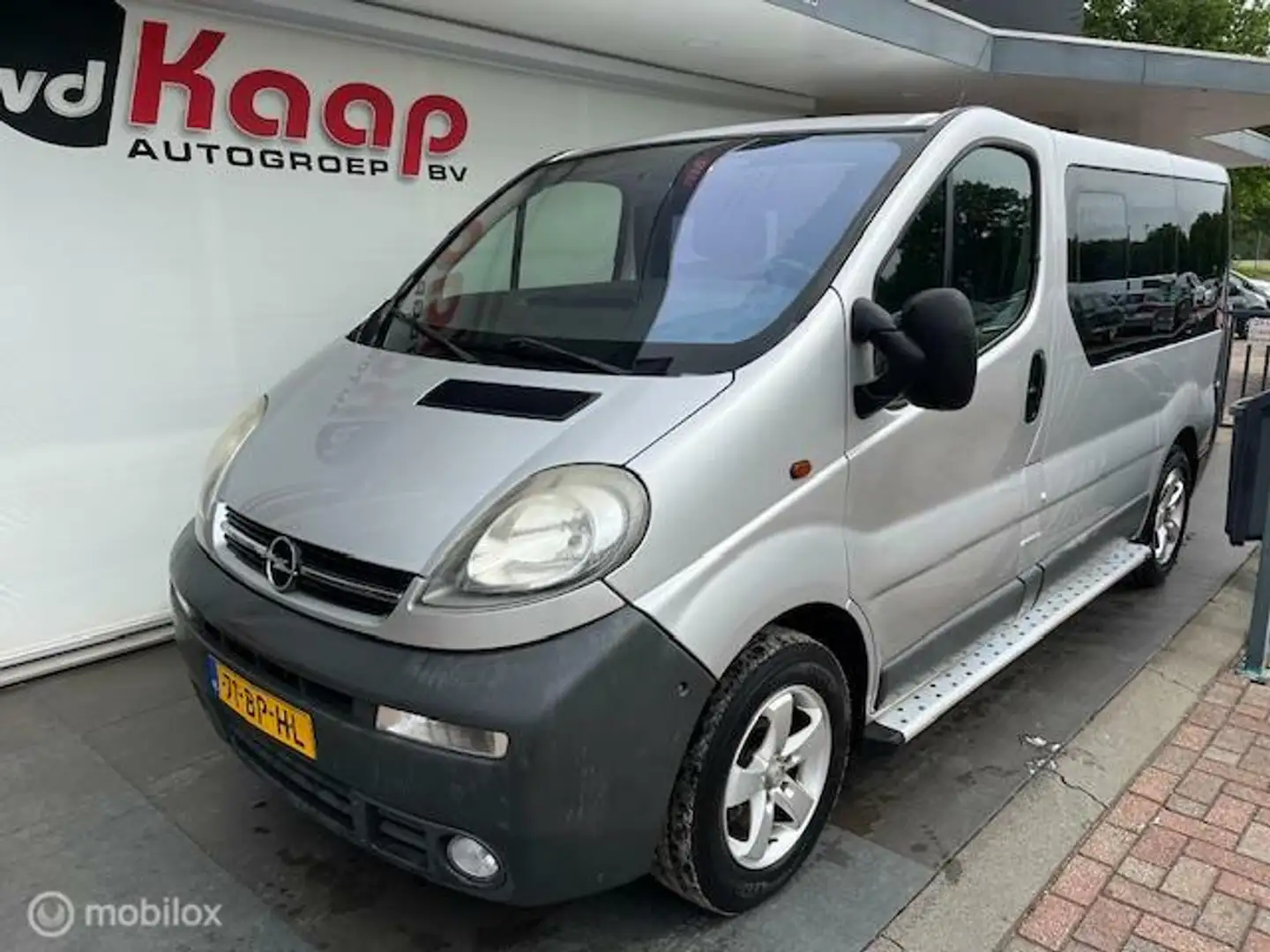 Opel Vivaro bestel 2.5 DTI L1H1 DC Szürke - 2