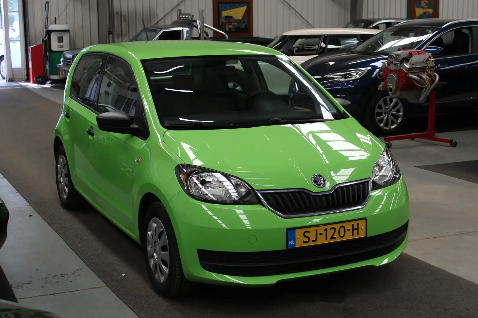 Skoda Citigo 1.0 Greentech Active NAP, Isofix, Stuurbekrachtigi Groen - 2