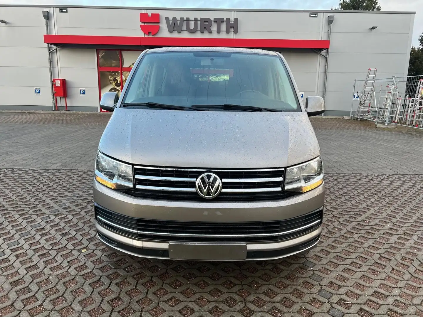 Volkswagen T6 Transporter Bus Multivan Trendline Beige - 2
