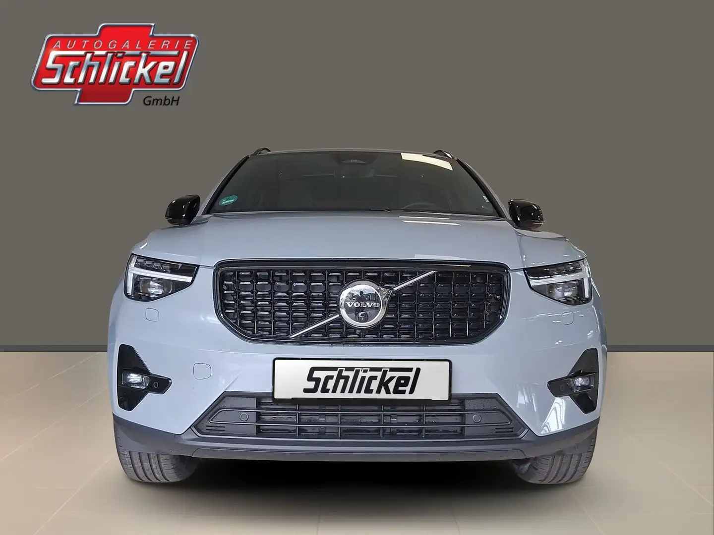 Volvo XC40 B3 Plus Dark Navi 360°Kamera ACC Schiebedach Grau - 2