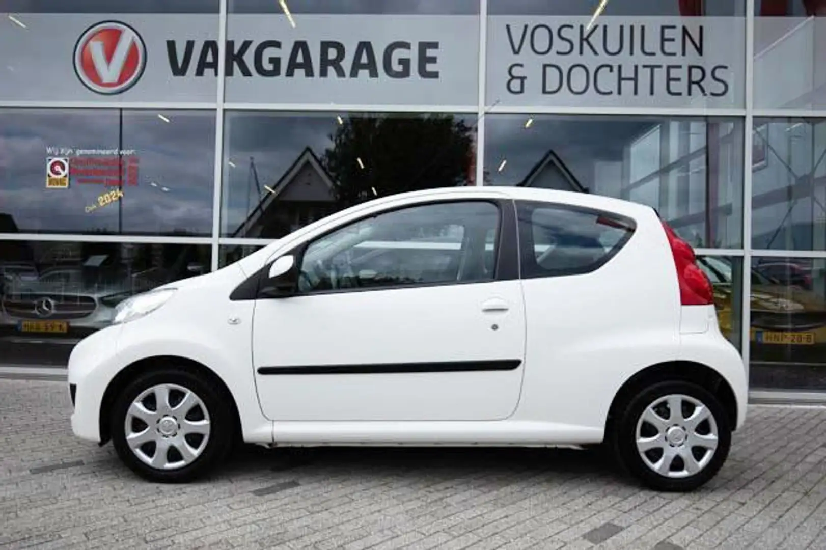 Peugeot 107 1.0-12V XS | Airco | Isofix Wit - 2