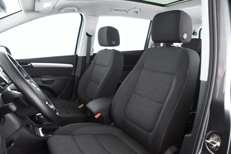 Annonce voiture d'occasion Volkswagen Sharan - CARADIZE