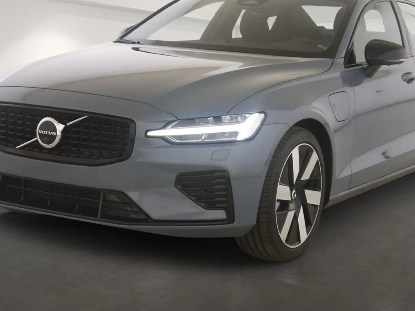 Volvo S60 T8 Ultimate Dark Recharge Plug-In Hybrid AWD EU6d Grau - 2