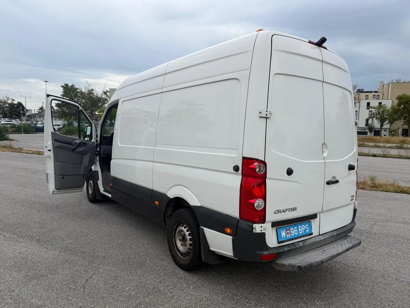 Volkswagen Crafter - 2