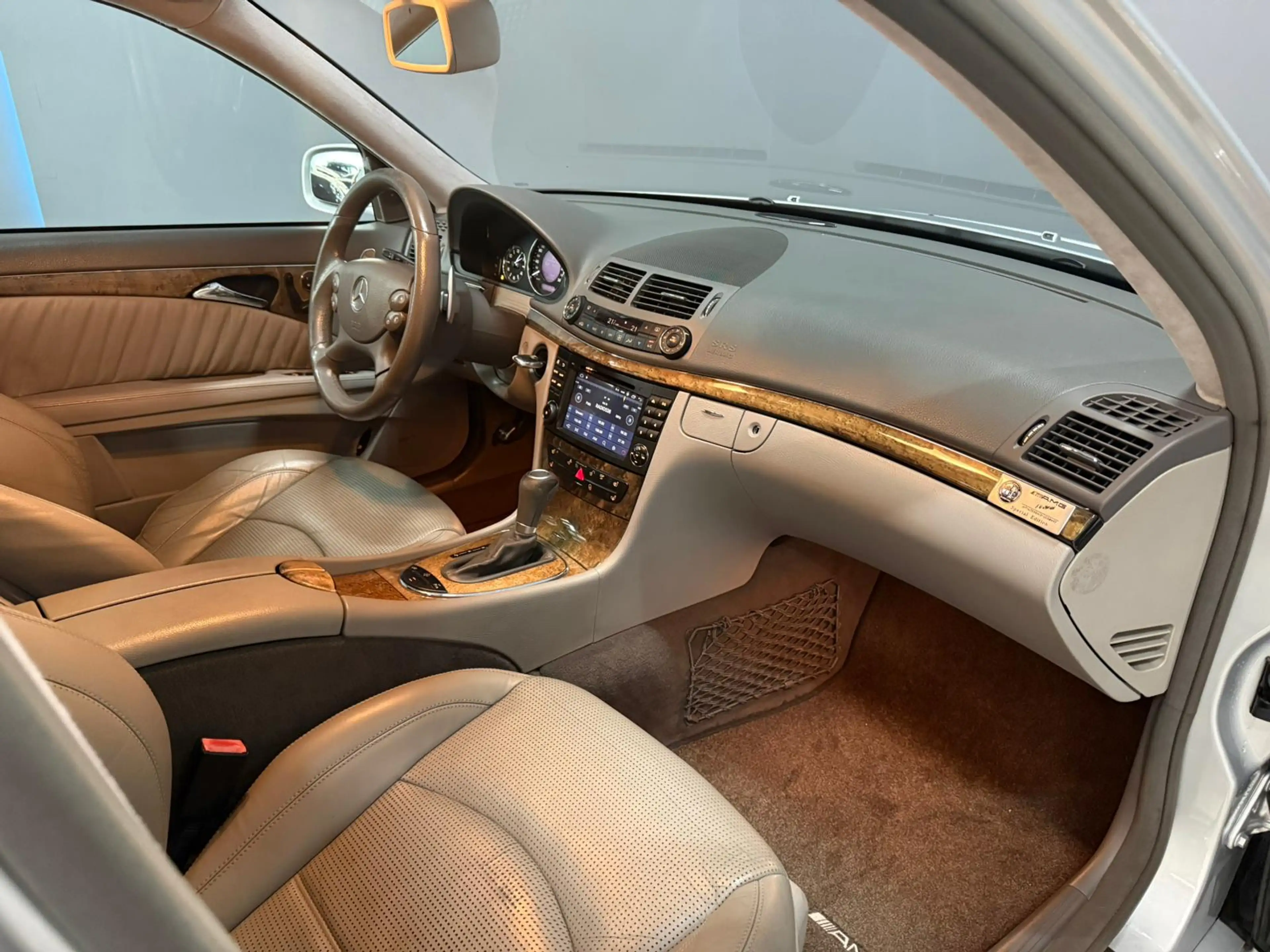 Mercedes-Benz E 63 AMG Pano|Camera — photo 3