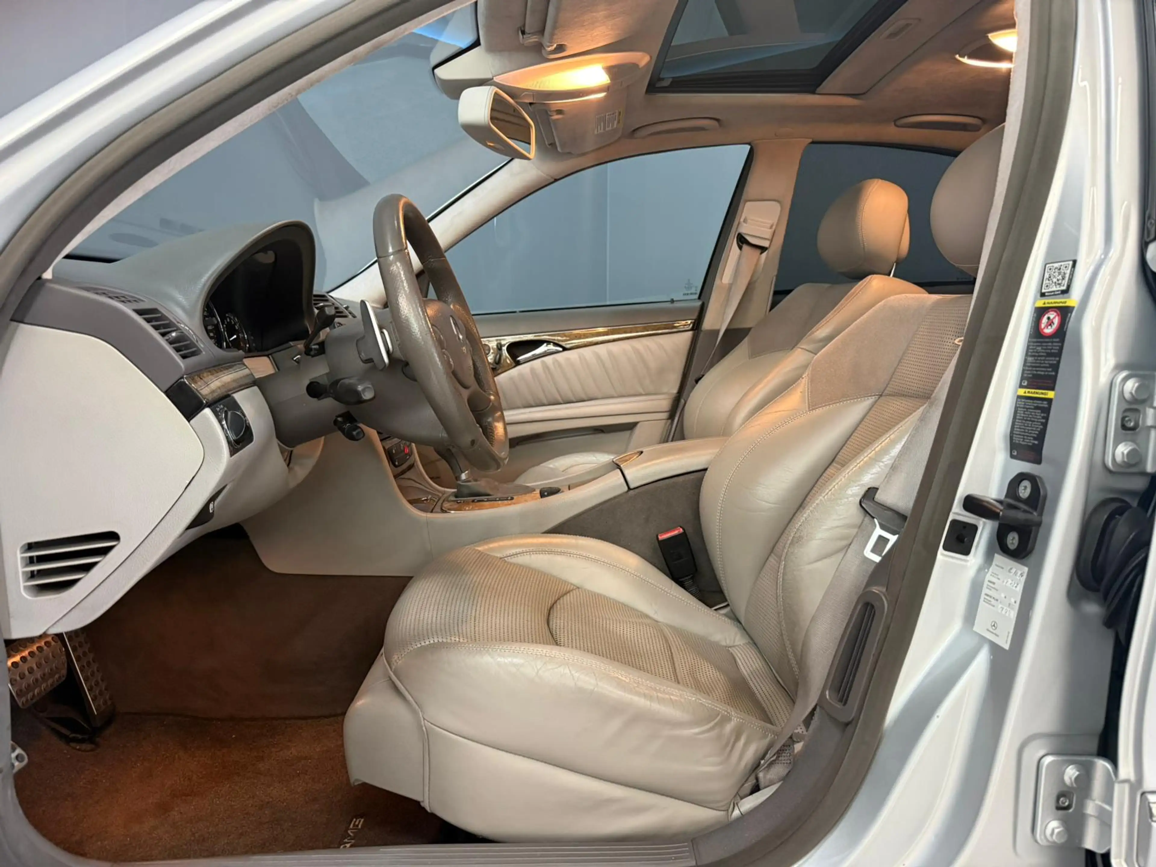Mercedes-Benz E 63 AMG Pano|Camera — photo 10