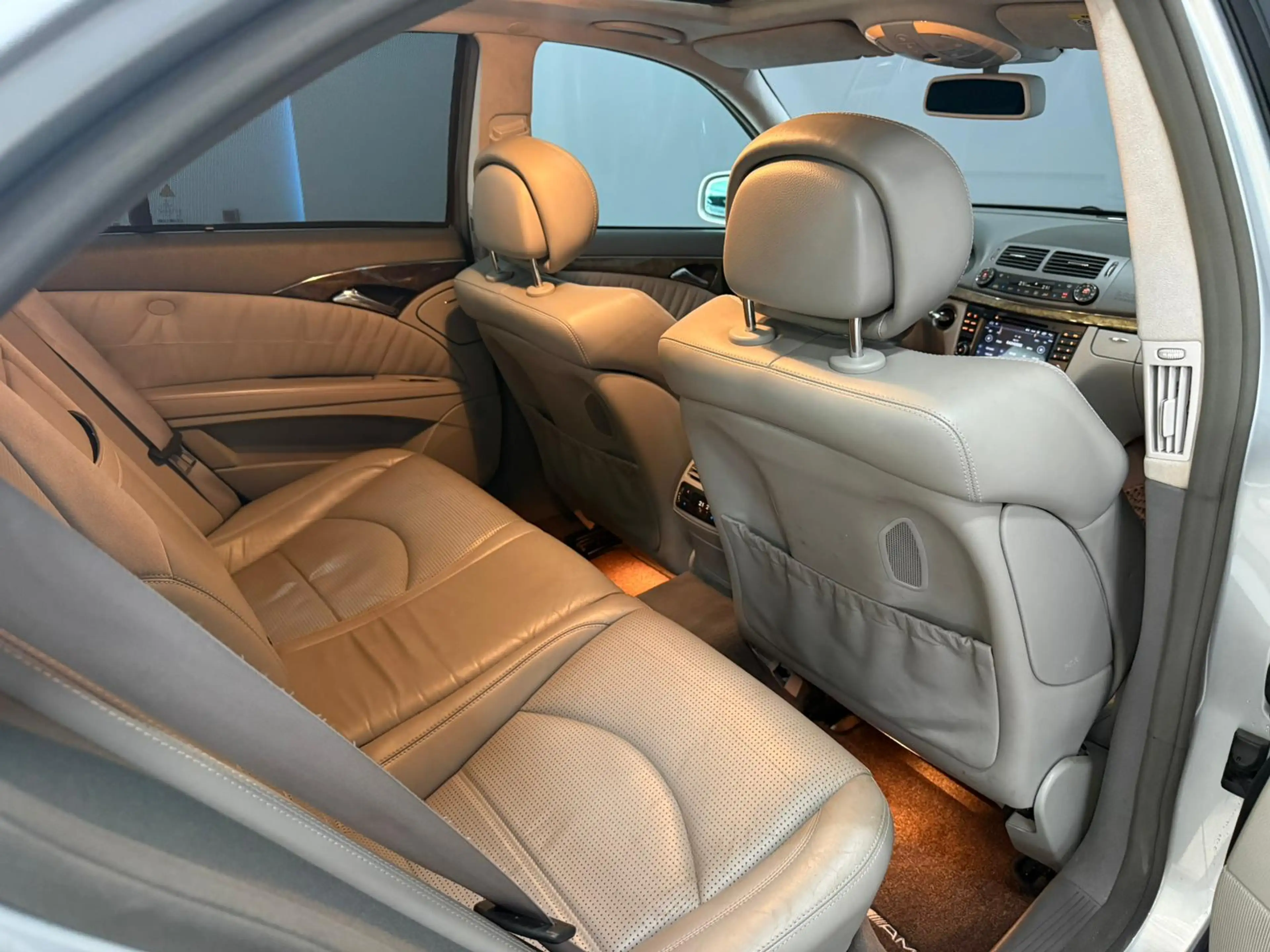 Mercedes-Benz E 63 AMG Pano|Camera — photo 21
