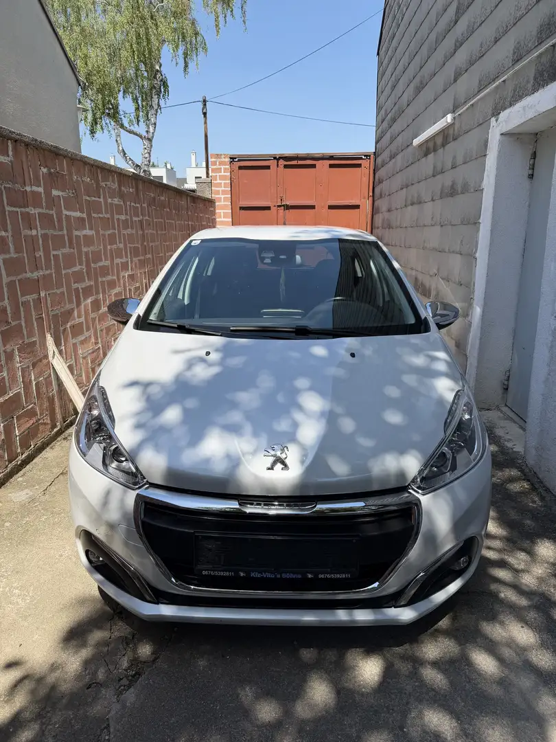 Peugeot 208 Allure 1,2 PureTech 110 Aut. - 1