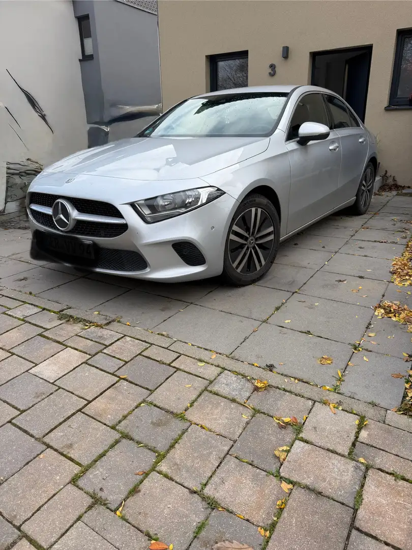 Mercedes-Benz A 180 A 180 (177.184) Grau - 1