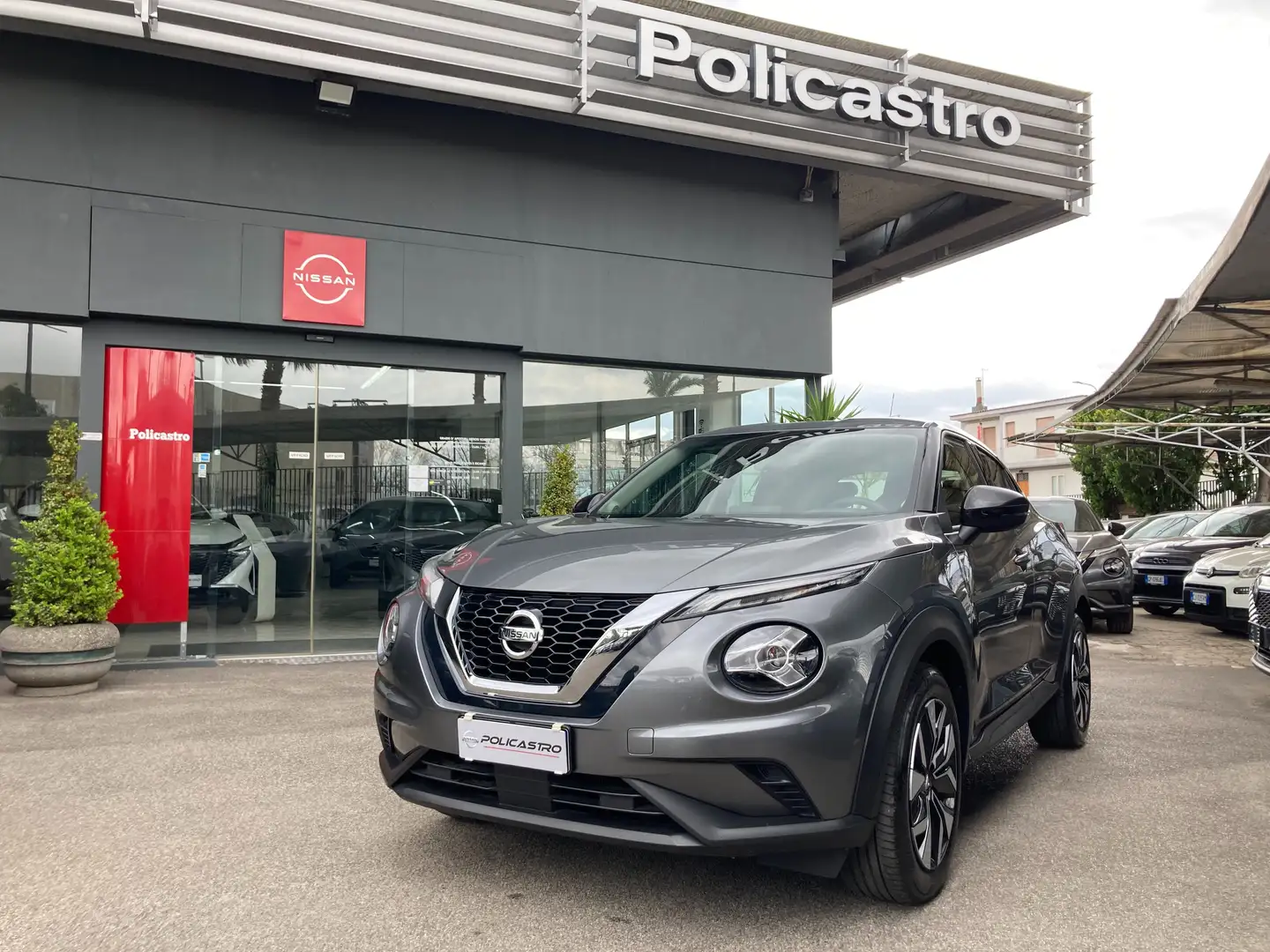 Nissan Juke Juke 1.0 dig-t 114cv FULL-LED CAR-PLAY TELECAMERA Grigio - 1