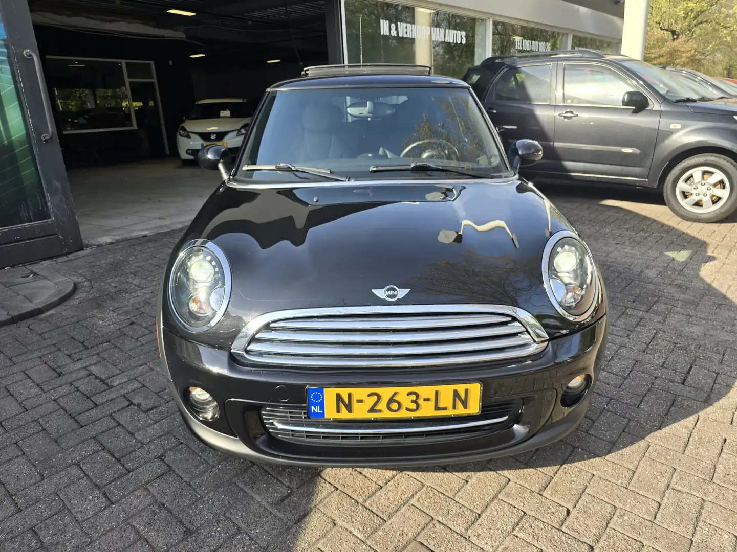 MINI Cooper Mini 1.6 10 Years II | 12MND GARANTIE | PANO DAK | Zwart - 2