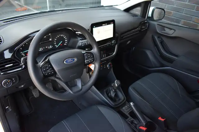 Ford Fiesta view 10