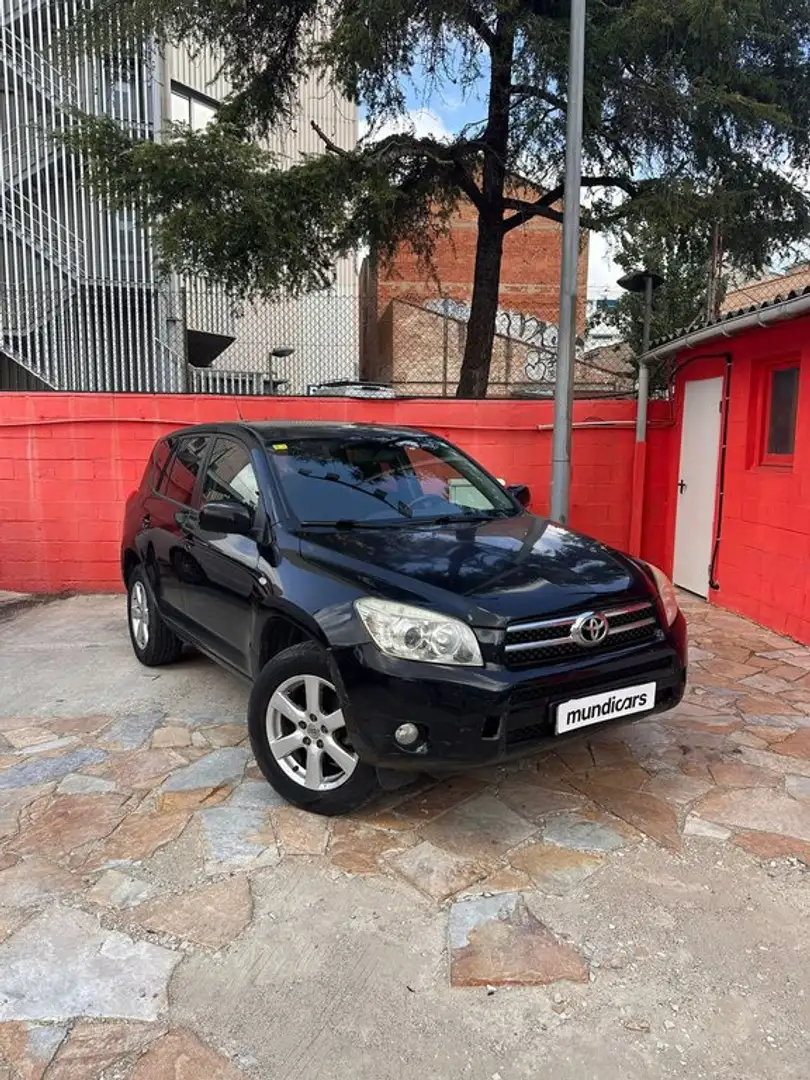Toyota RAV 4 2.0 VVT-I Advance 4x4 Schwarz - 2