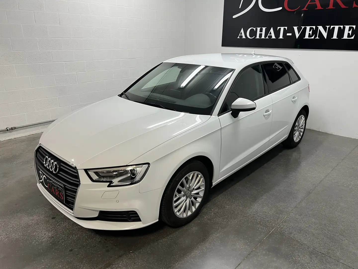 Audi A3 Sportback 1.6 TDi *GARANTIE*GPS*XENON*JANTE* - 2