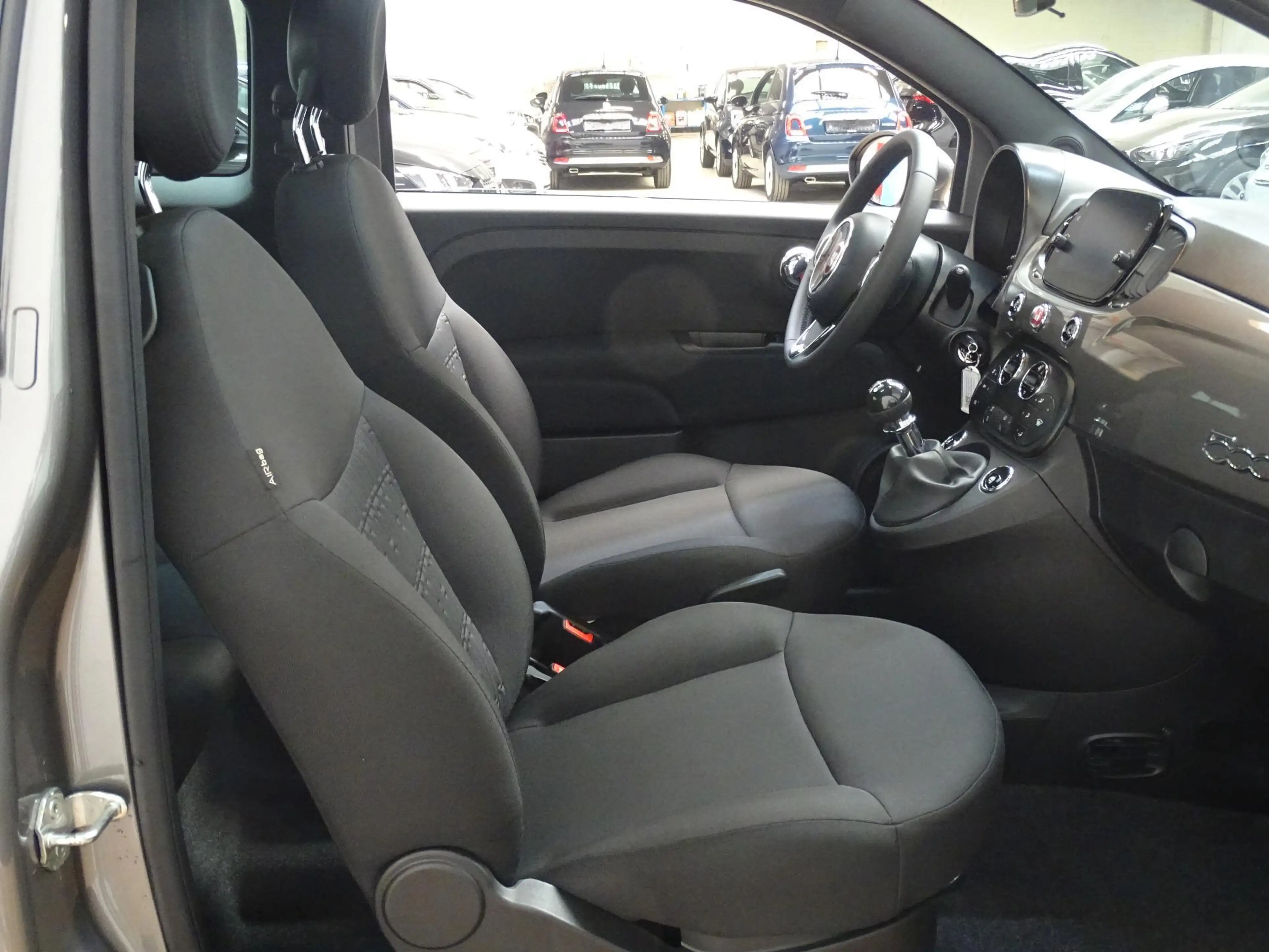 Fiat 500 1.0 Hybrid 69pk 6MT - Navi - CarPlay - Climate - P — photo 12