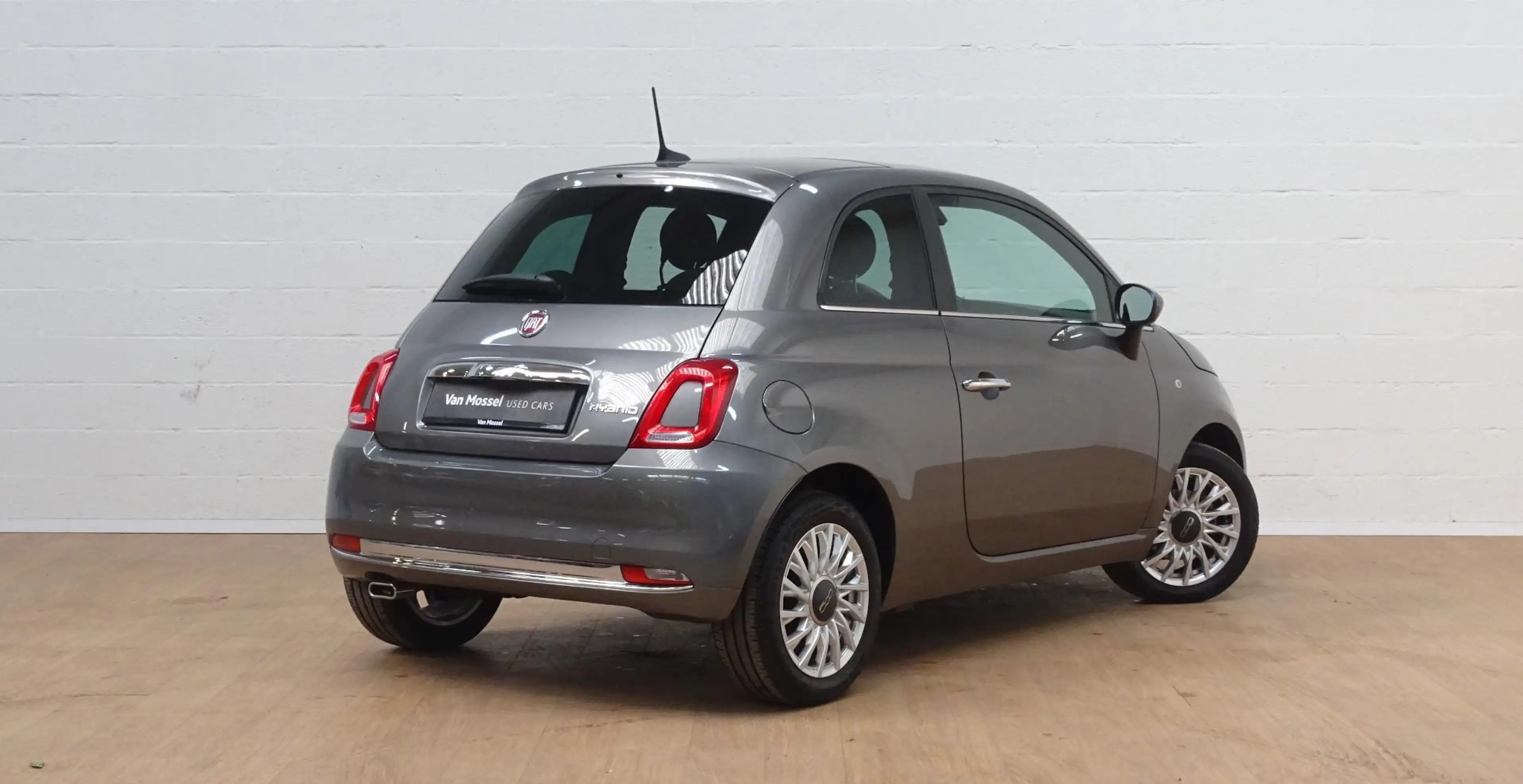Fiat 500 1.0 Hybrid 69pk 6MT - Navi - CarPlay - Climate - P — photo 8