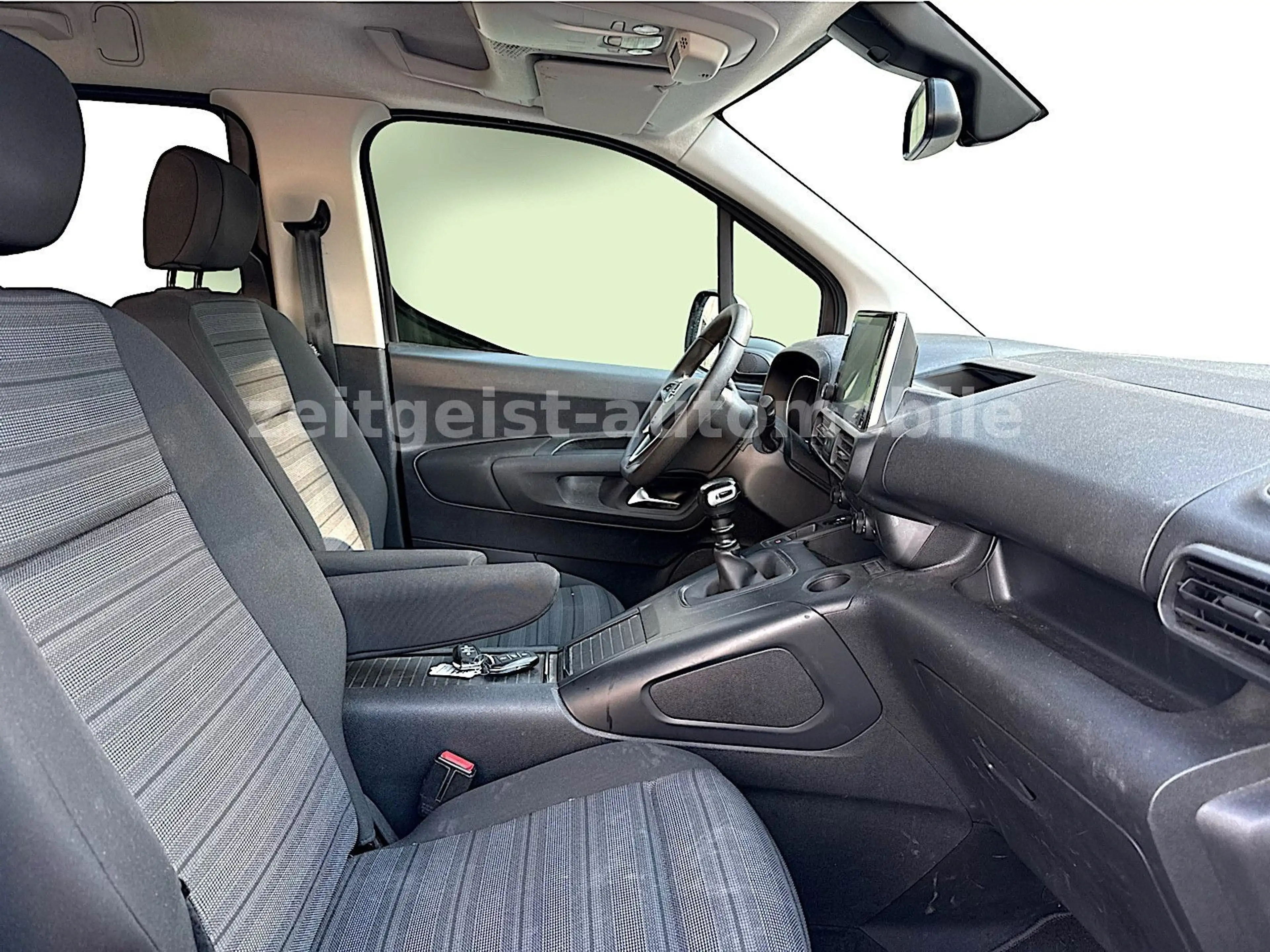 Opel Combo Life Edition Lang L2 *7 Sitzer* — photo 8