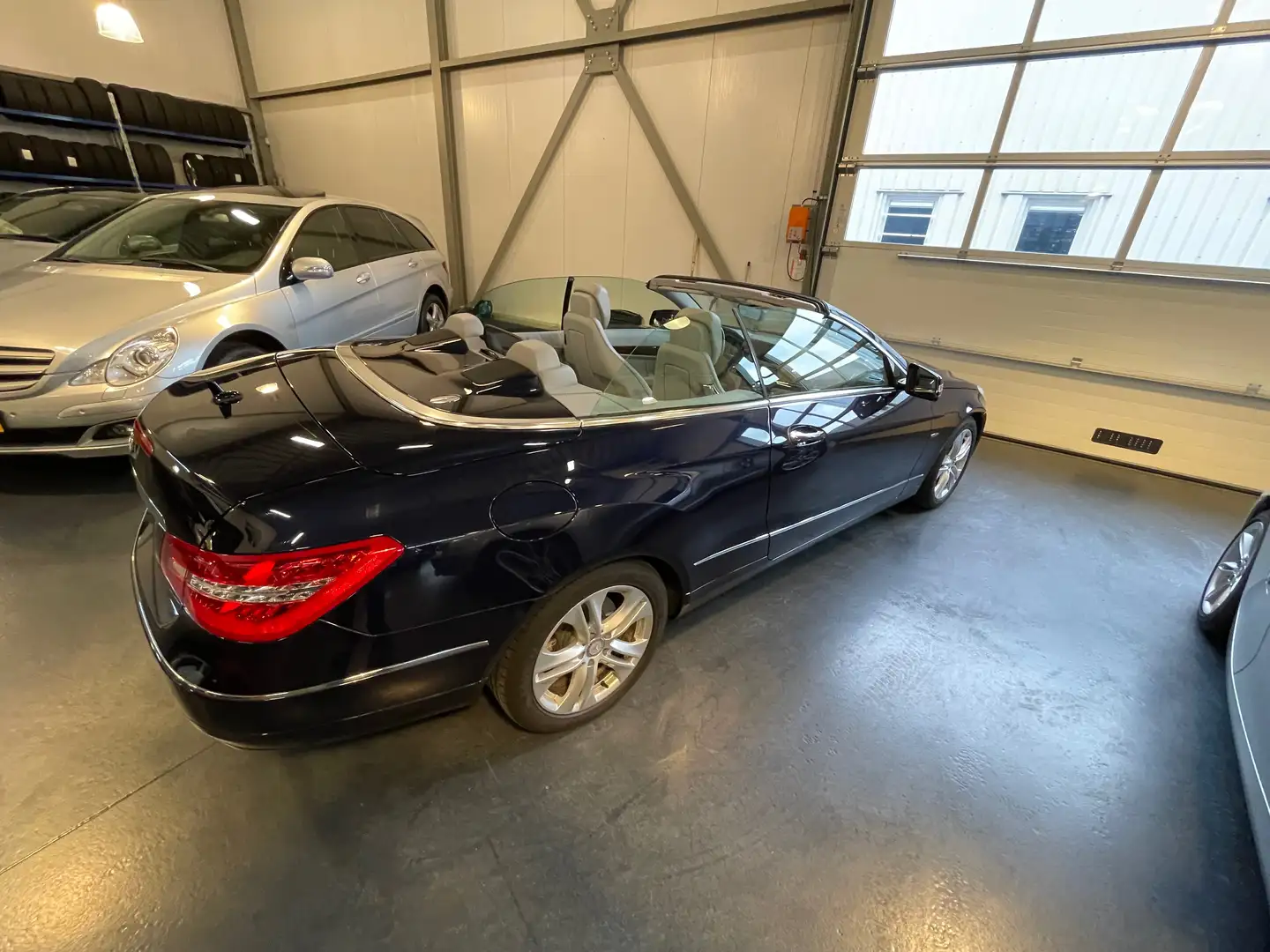Mercedes-Benz E 350 E 350 CGI Blue Efficiency Blauw - 1
