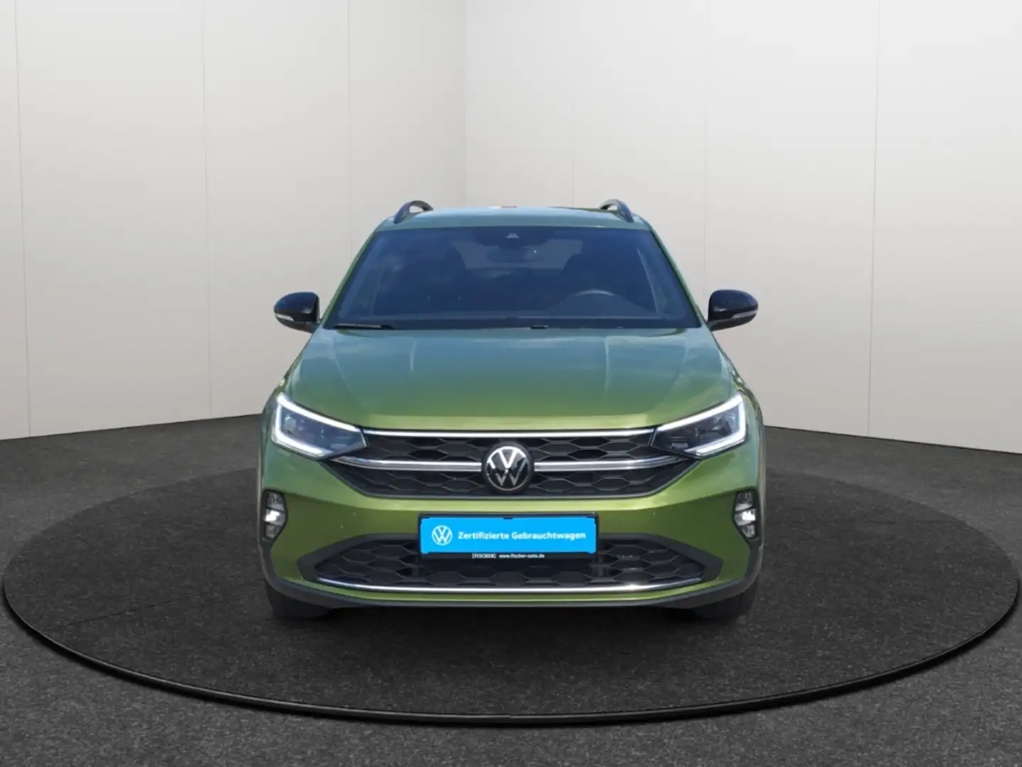 Volkswagen Taigo 1.0TSI DSG Move Matrix Navi Rear View Grün - 2
