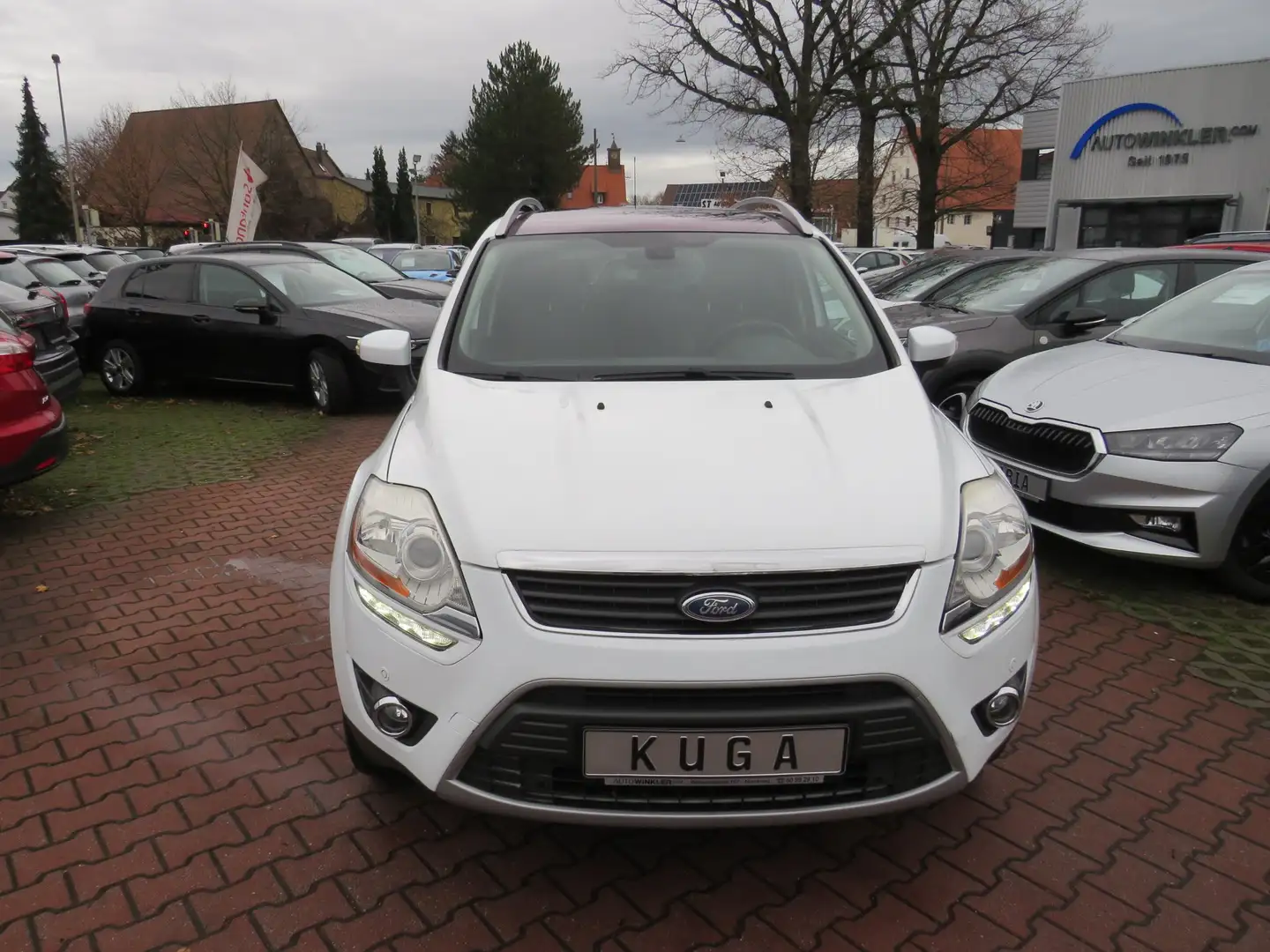 Ford Kuga KUGA TITANIUM 4X4*PANODACH+TOUCH NAVI+TEMPO* Weiß - 2