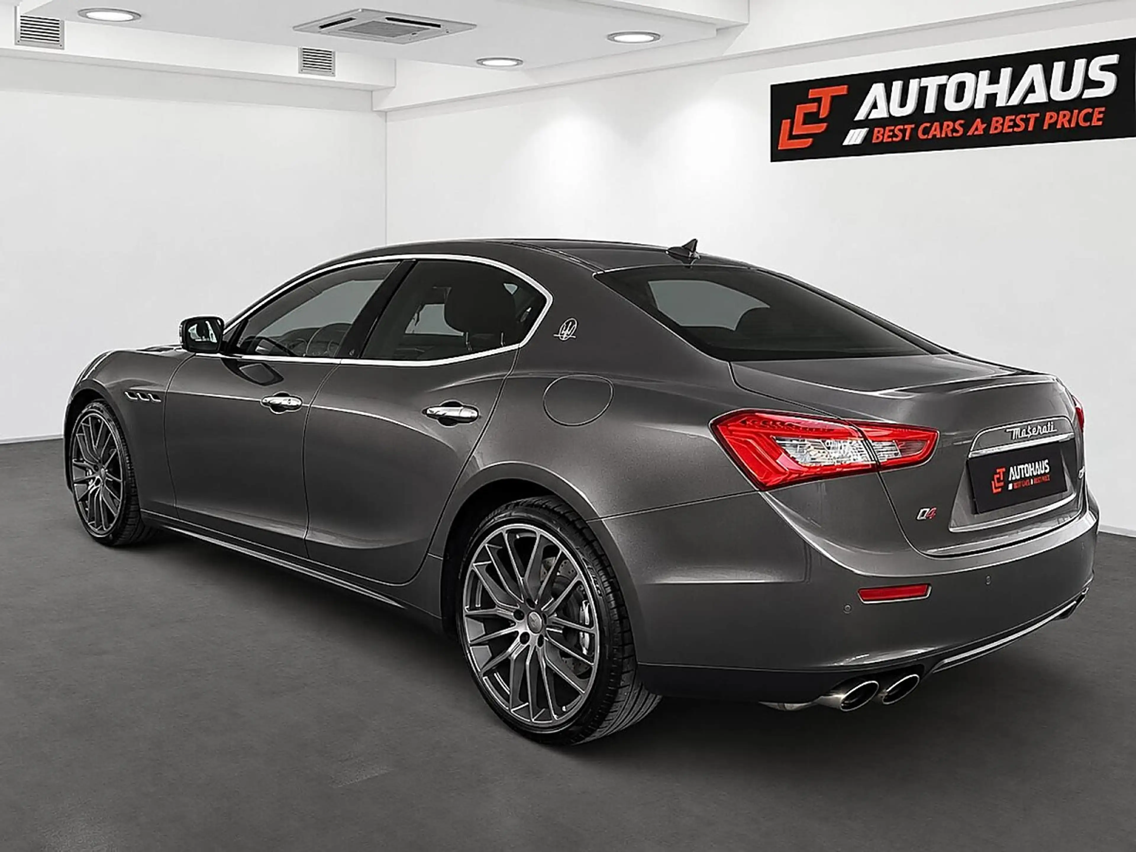 Maserati Ghibli S | GUTE AUSSTATTUNG | SCHIEBEDACH | — photo 3
