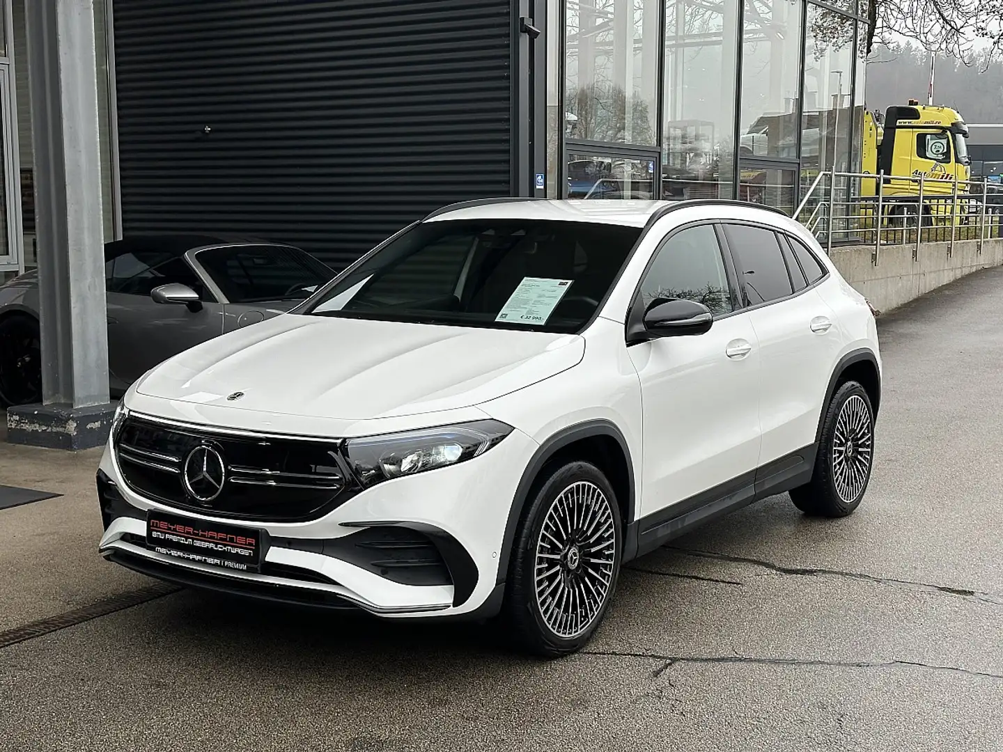 Mercedes-Benz EQA 250 AMG-Line Aut. Blanc - 1