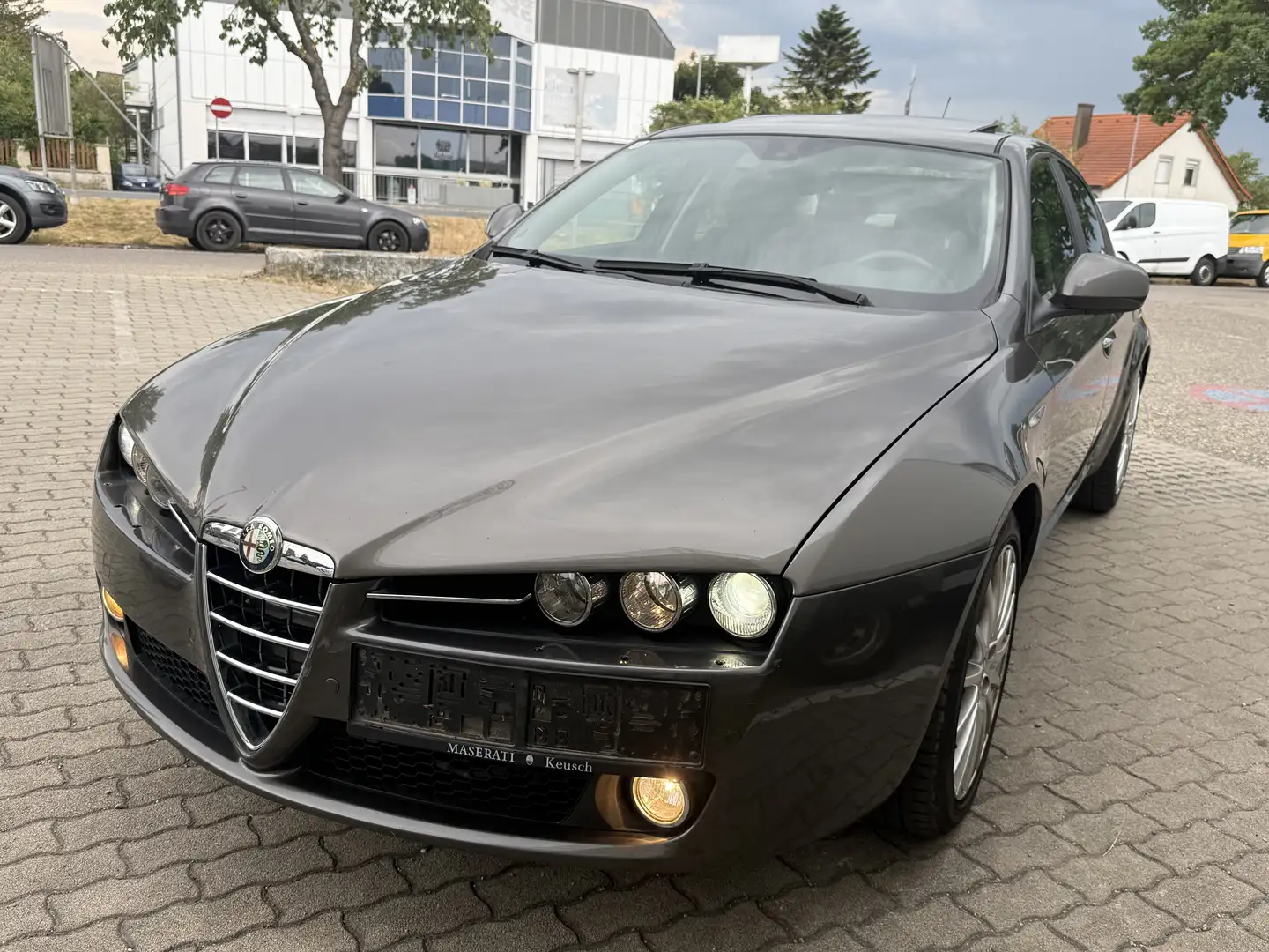 Alfa Romeo 159 3,2 JTS Twin Phaser Q4 Distinctive Distincinctive Grau - 2