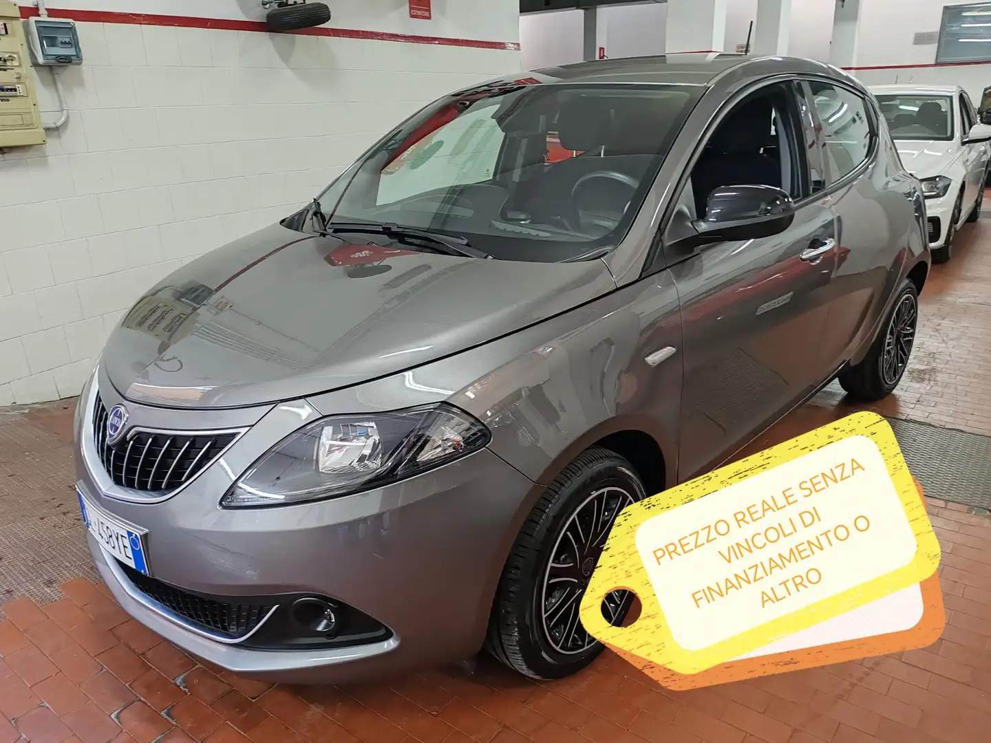 Lancia Ypsilon 1.0 hybrid Gold 70cv 5PT PREZZO REALE - 1