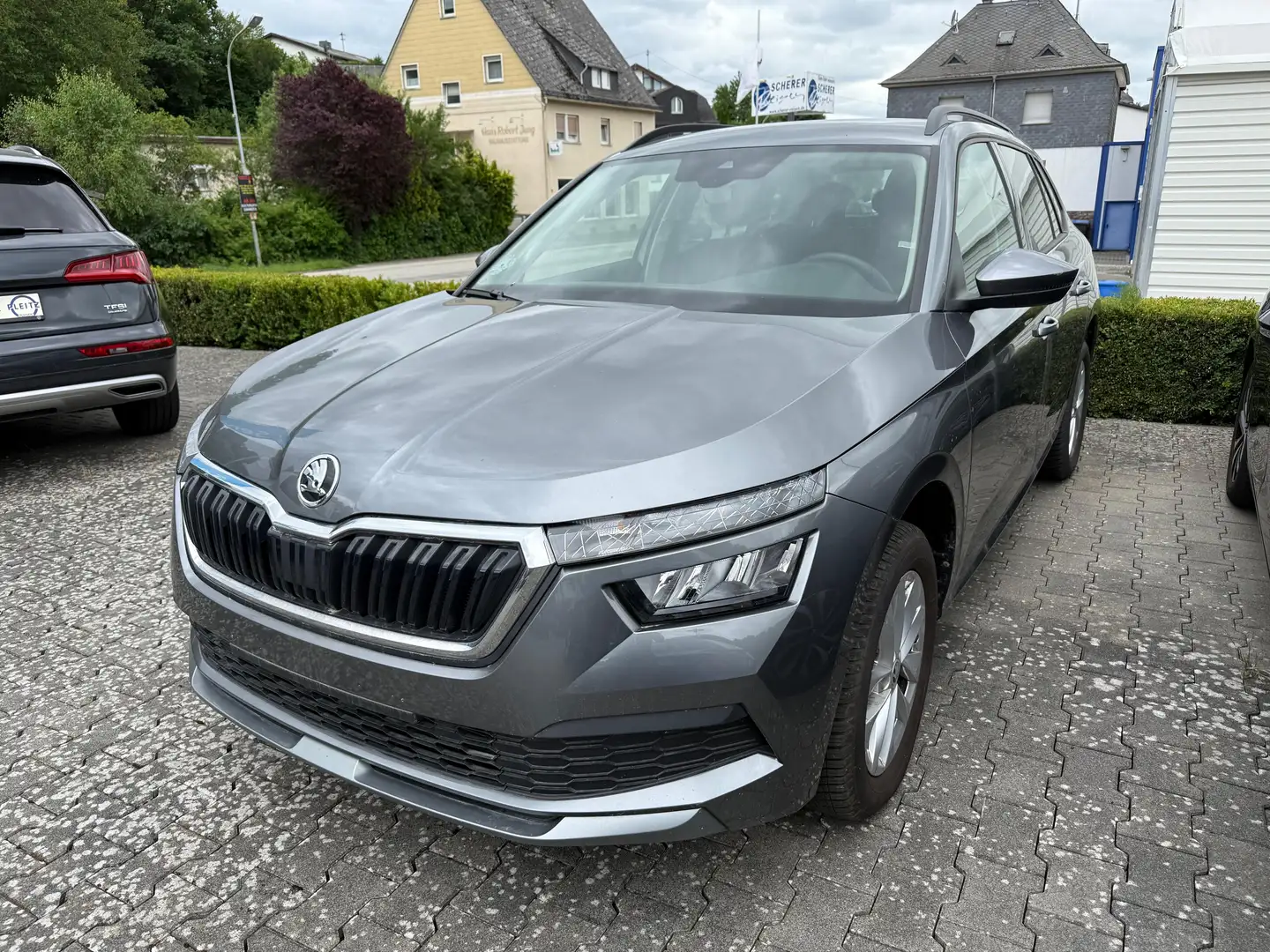 Skoda Kamiq Tour De France 1.0 TSI DSG ACC SHZ M+S KLIMA EPH Grey - 1