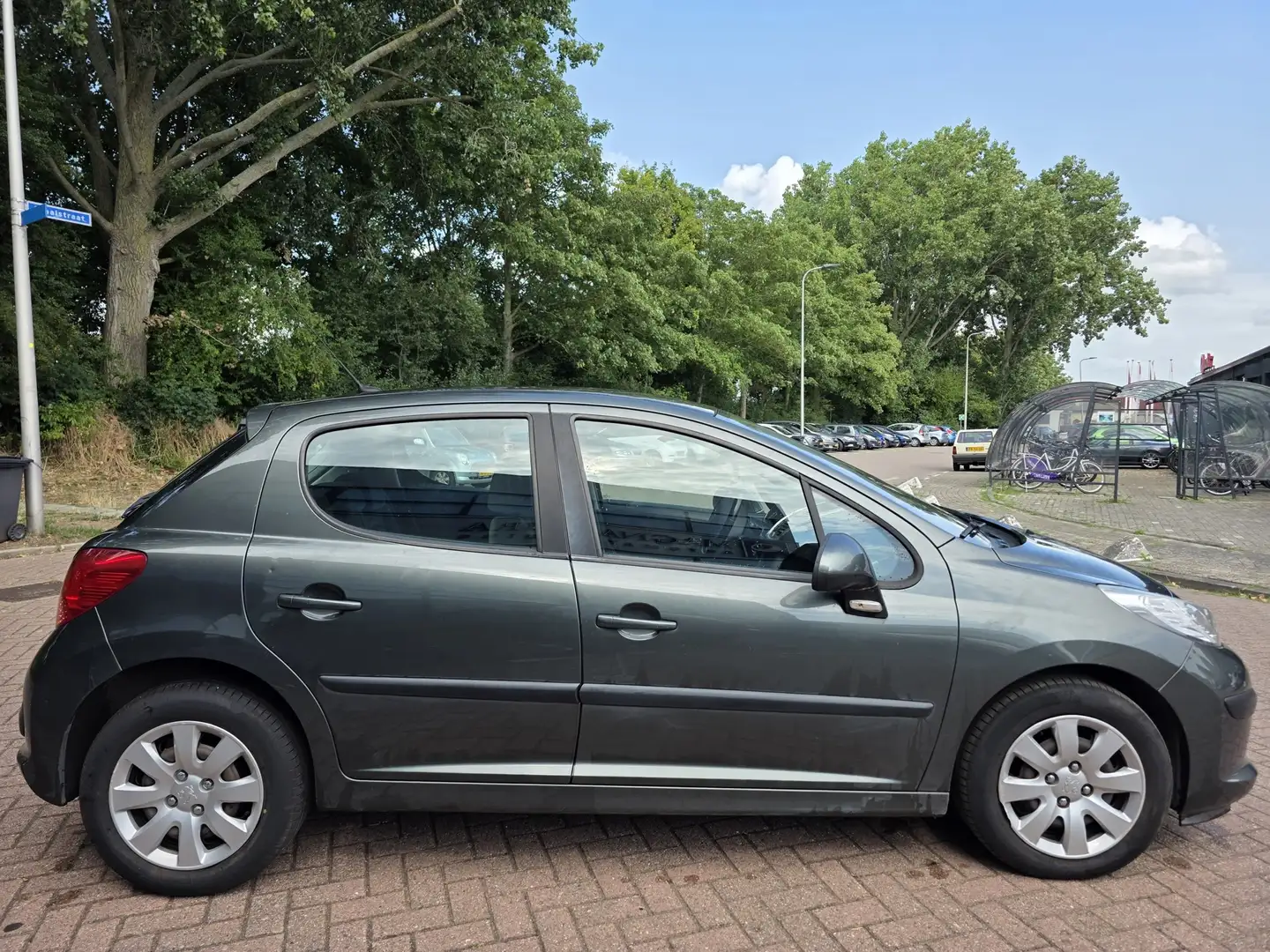 Peugeot 207 1.4-16V XT Airco 5 DR CLIMA Grijs - 2